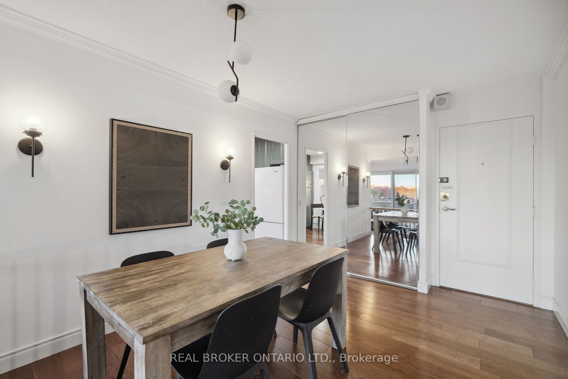 250 Scarlett Rd, #706