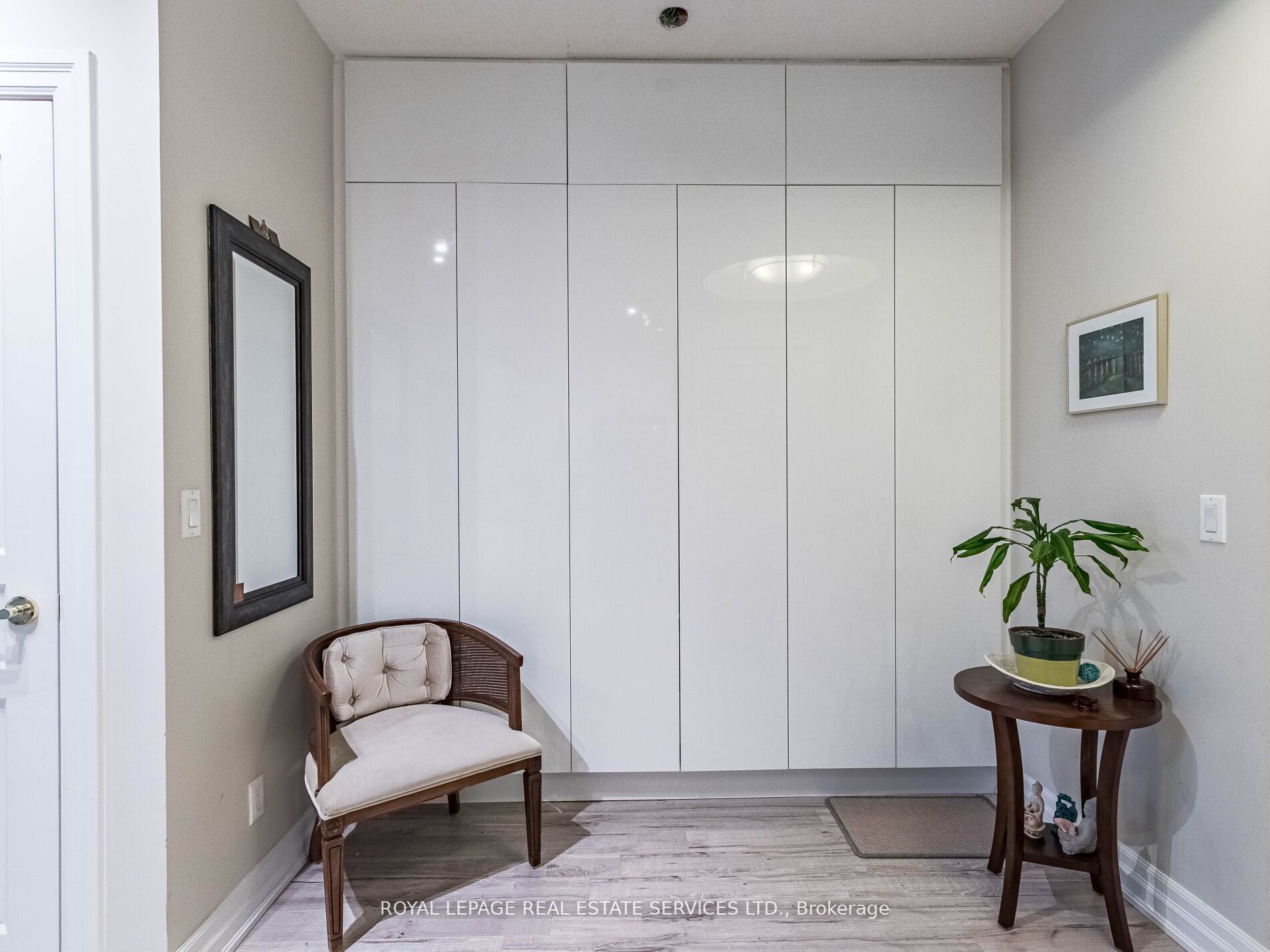 2083 Lake Shore Blvd W, #1113