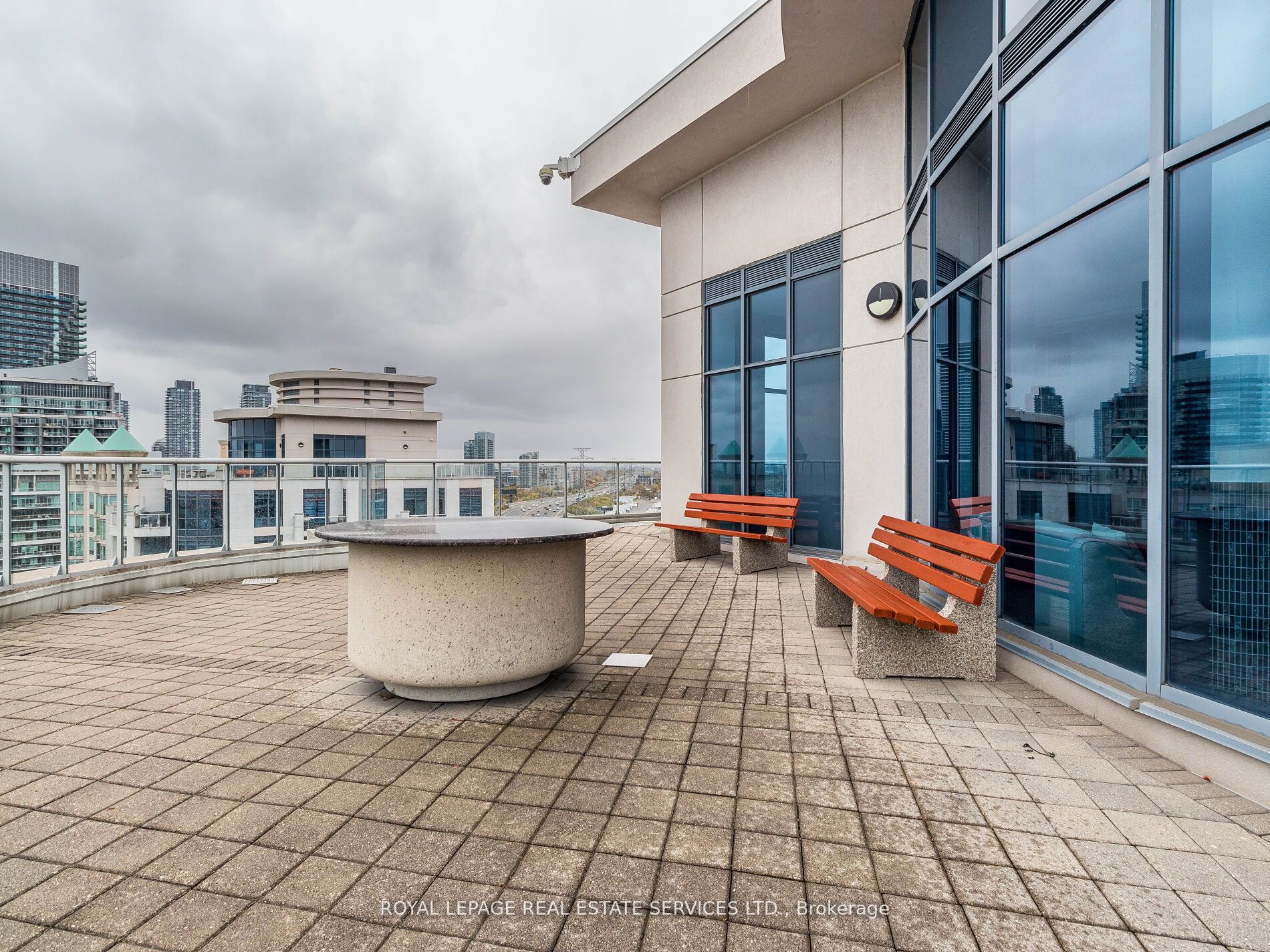 2083 Lake Shore Blvd W, #1113