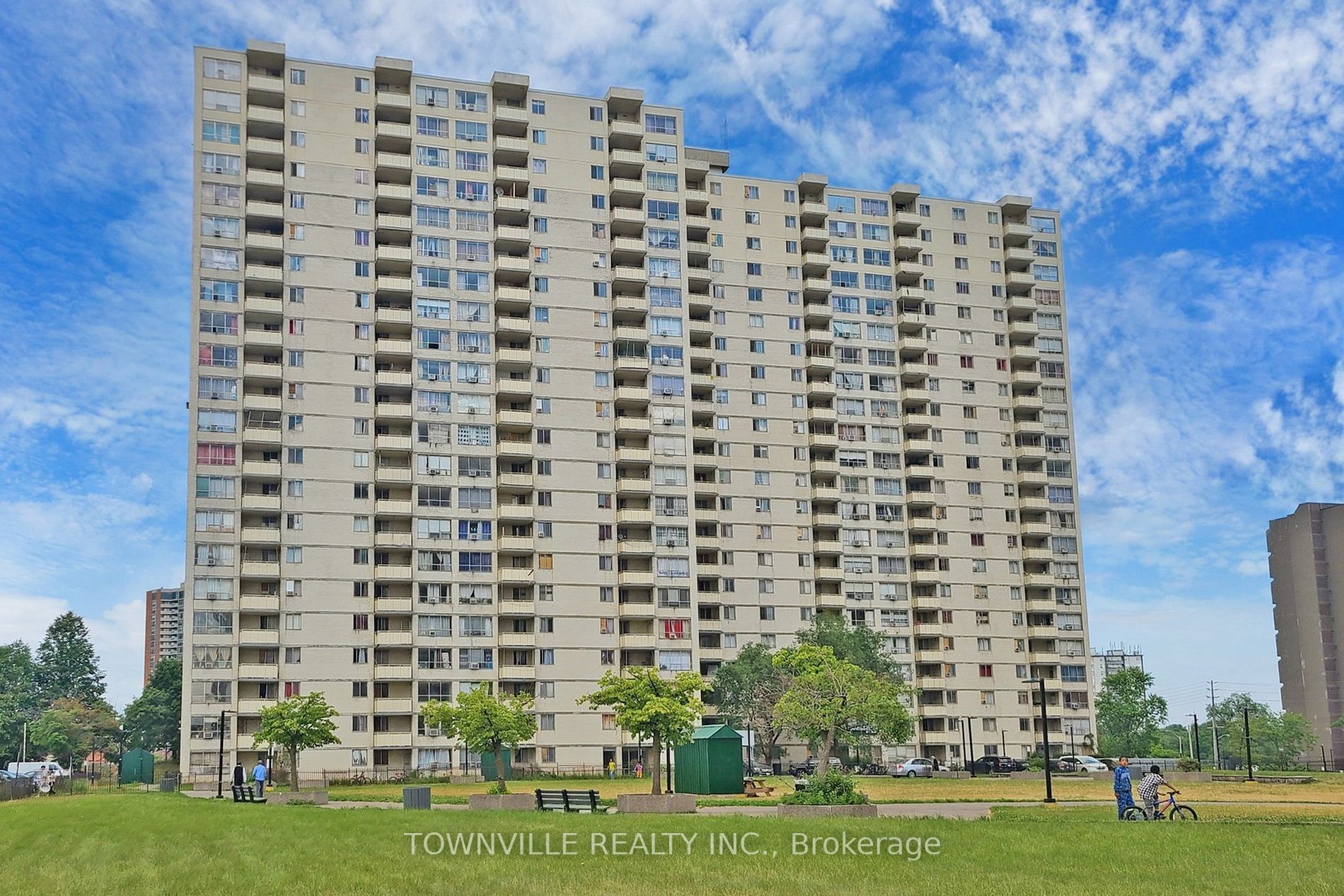 320 Dixon Rd, #1811