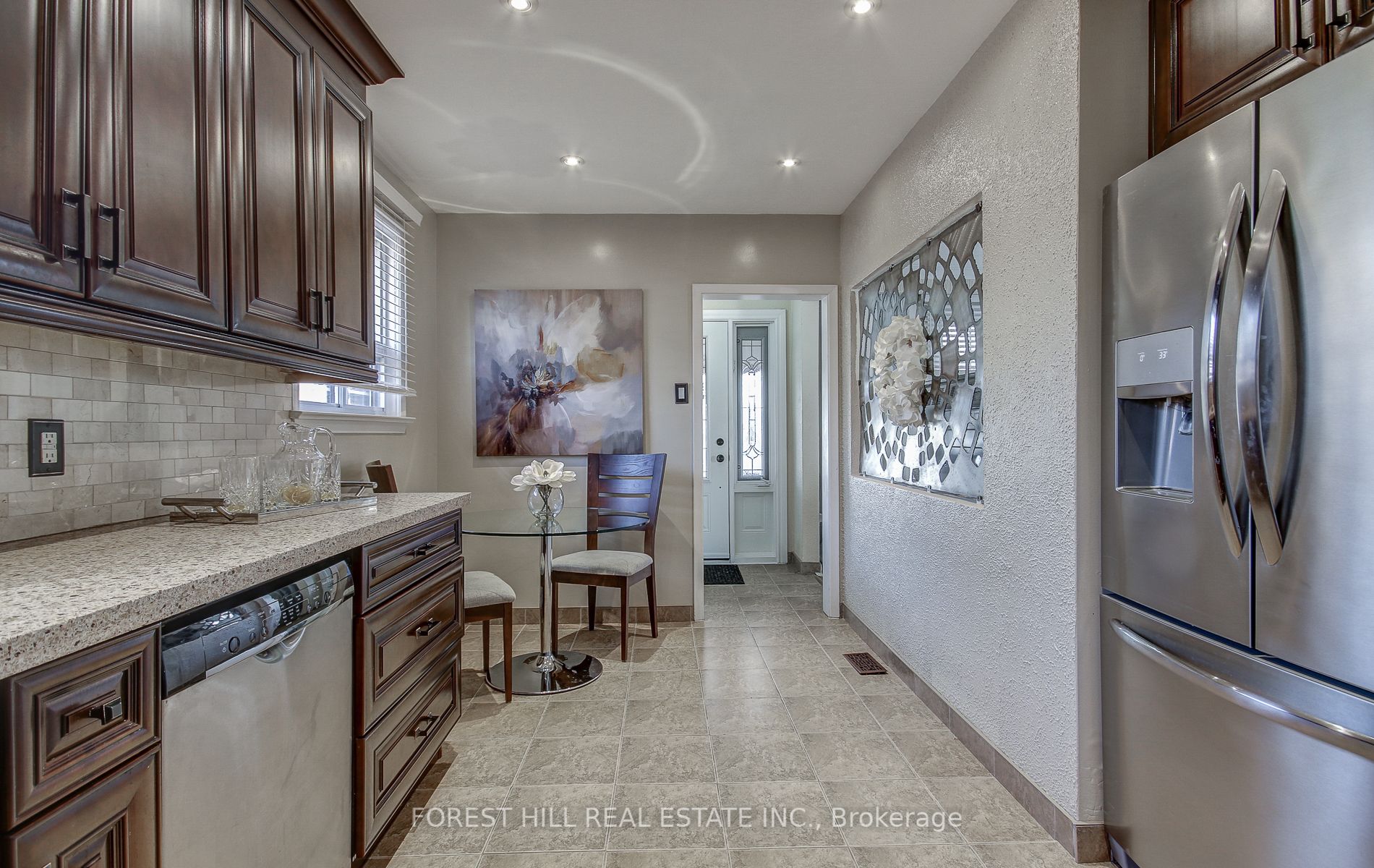 44 Risdon Crt