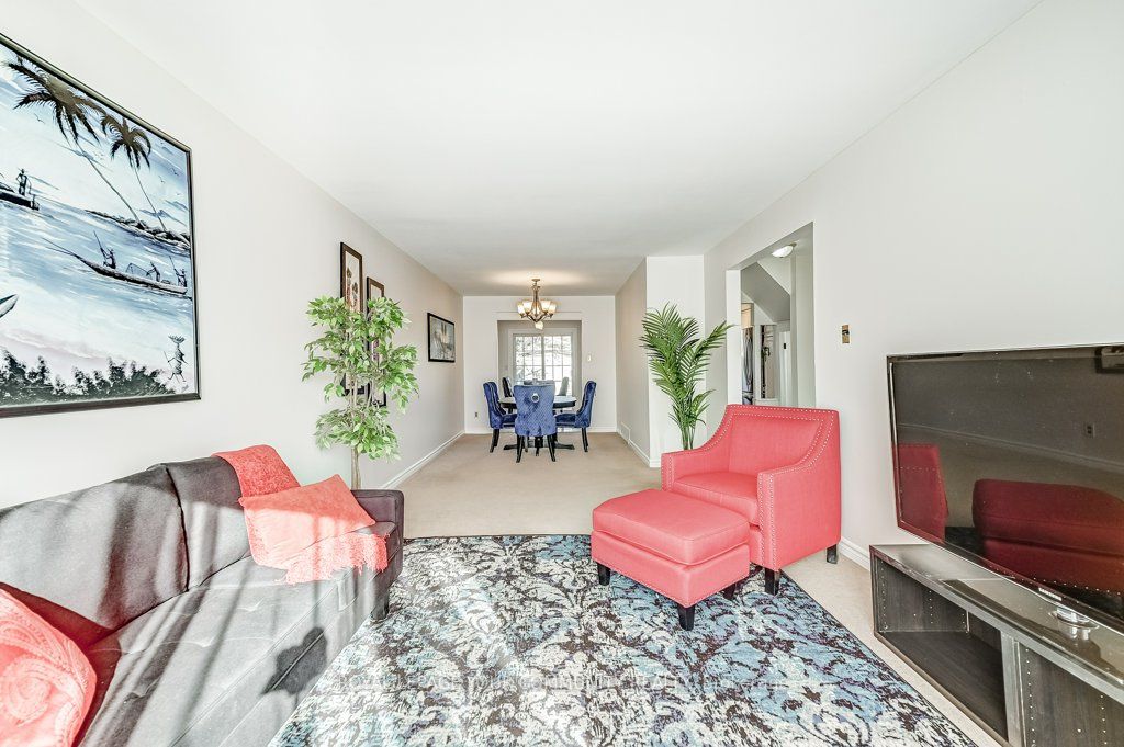 2127 Pashak Crt