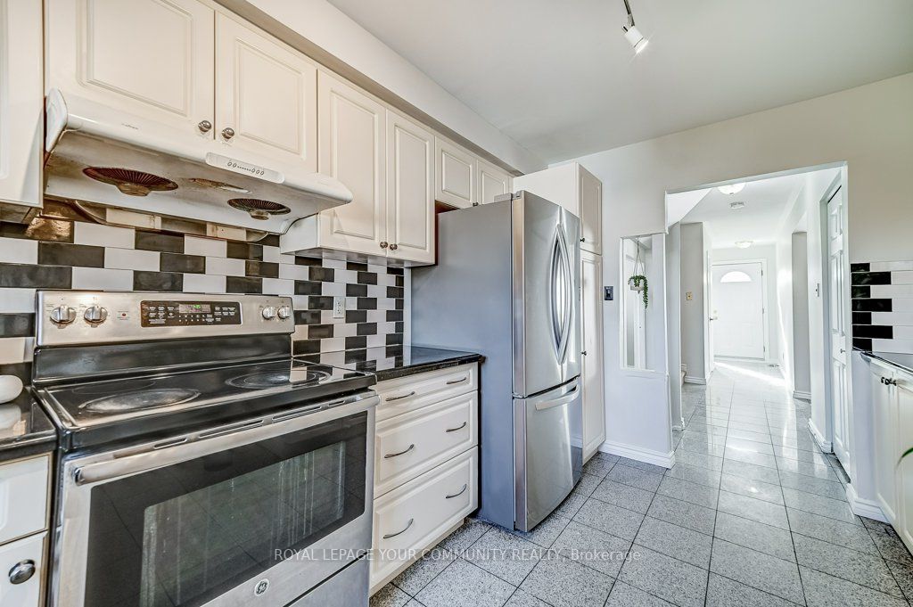 2127 Pashak Crt