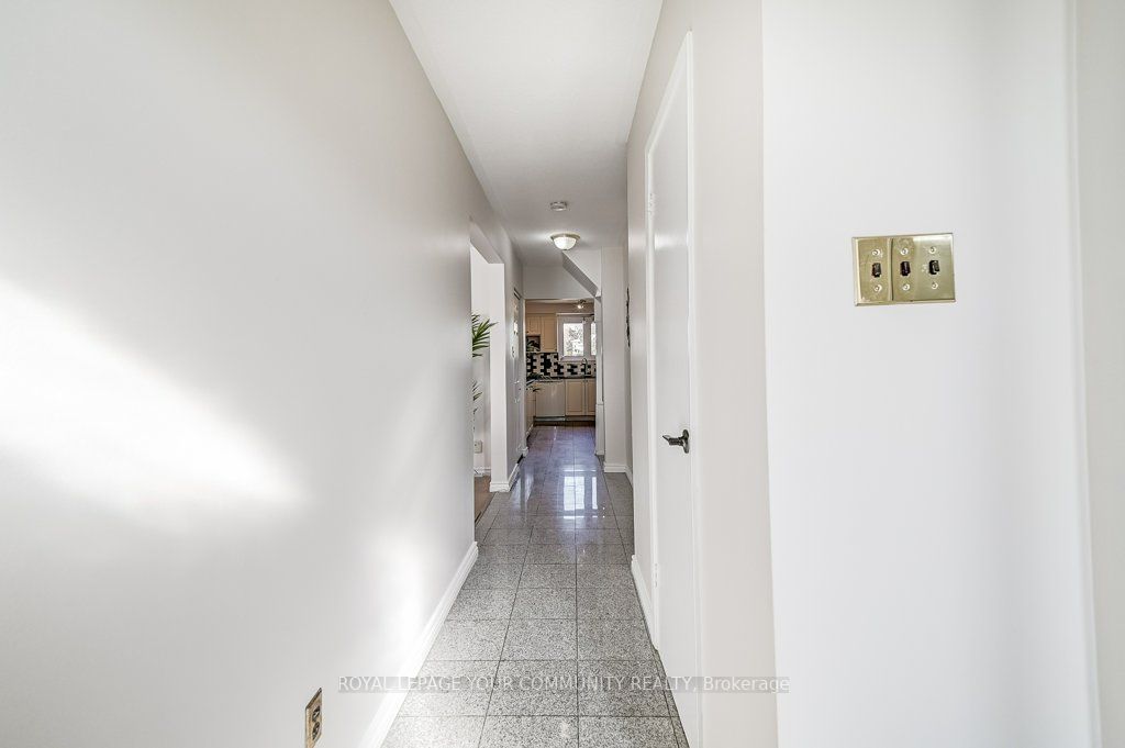 2127 Pashak Crt