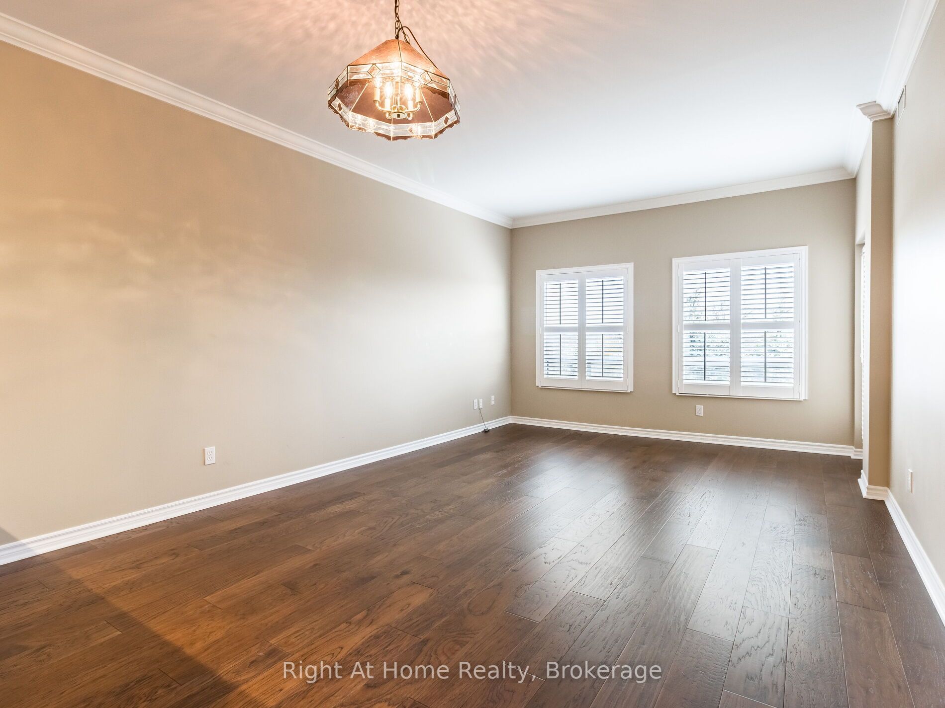 1499 Nottinghill Gate, #308