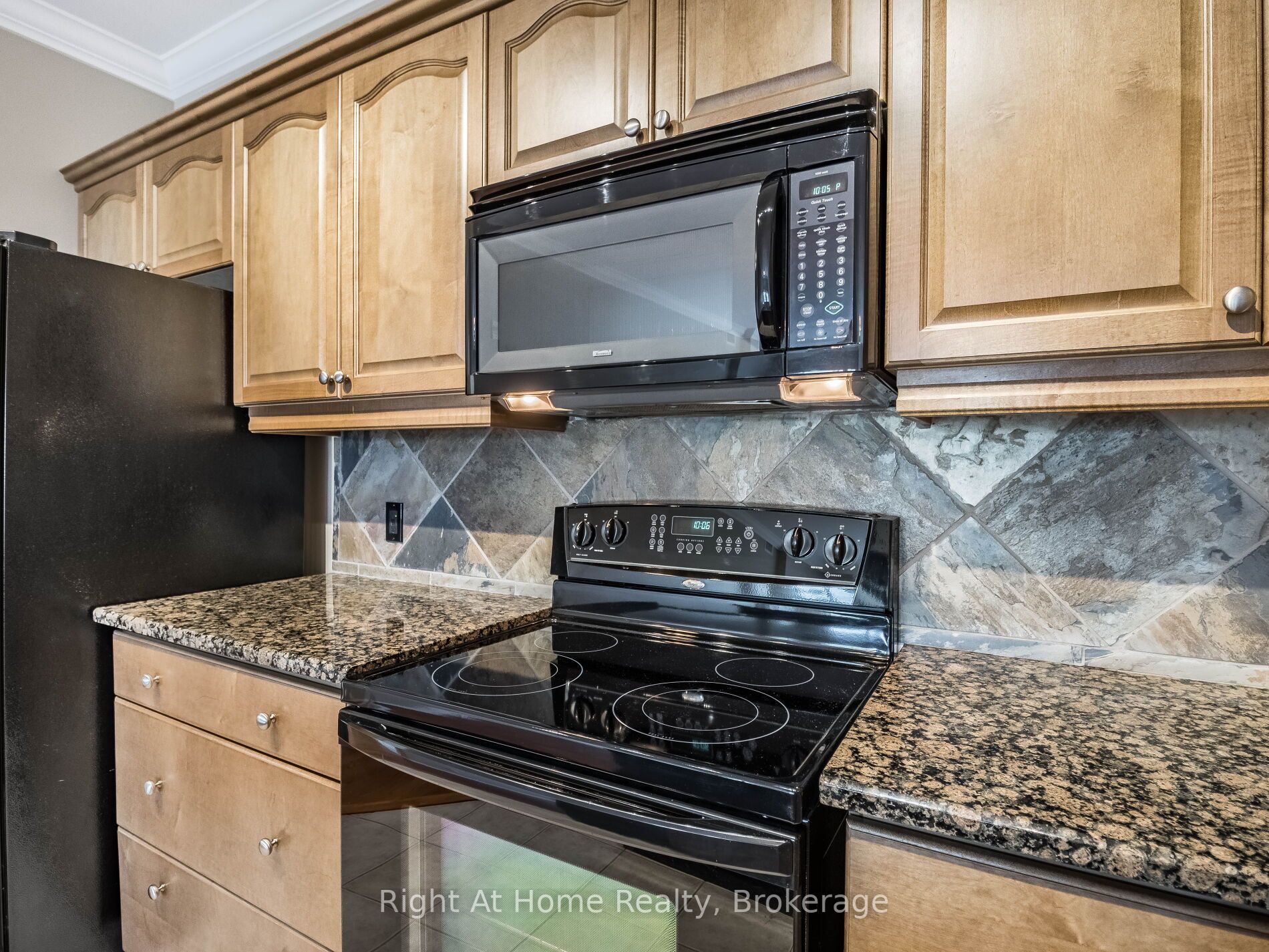 1499 Nottinghill Gate, #308