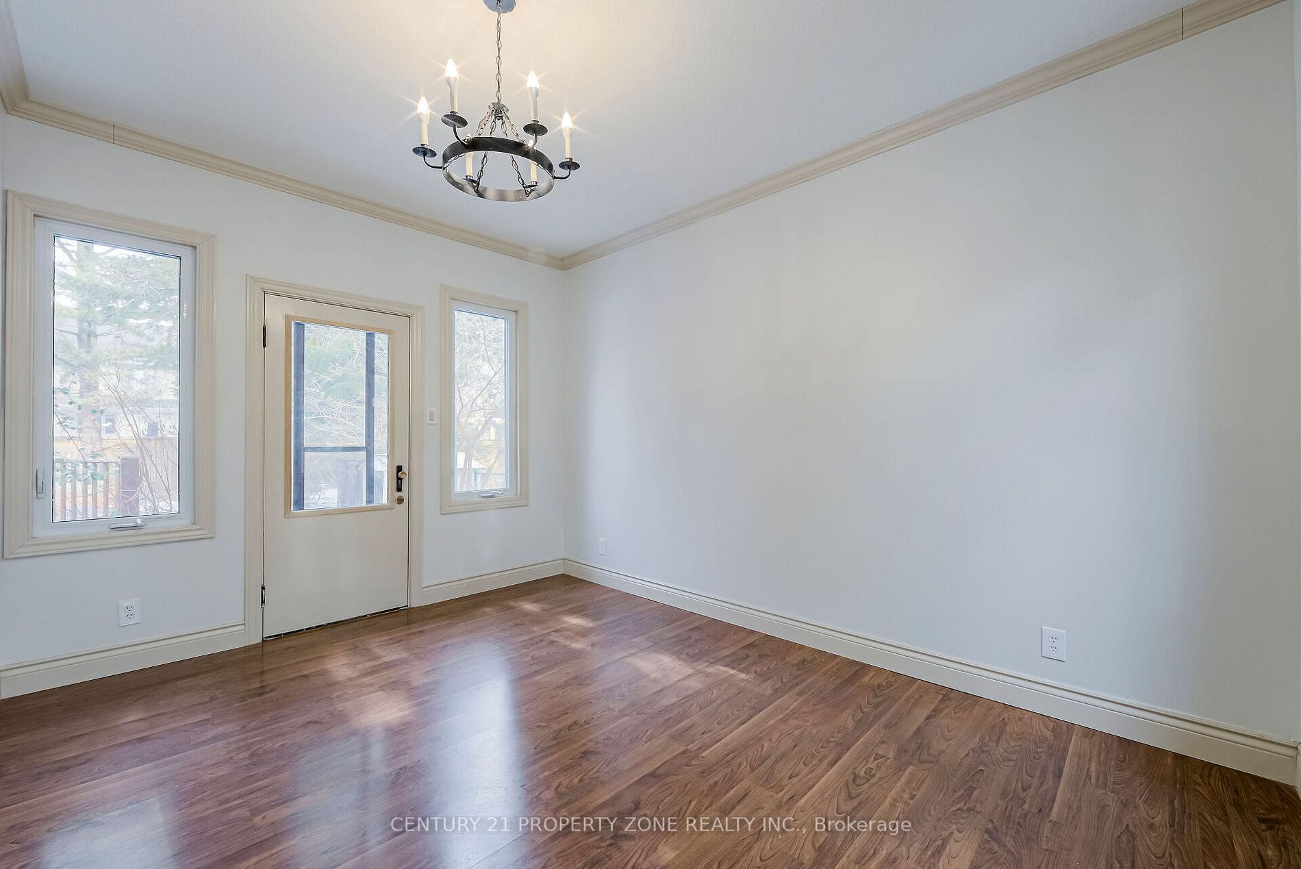 215 Briarhill Dr