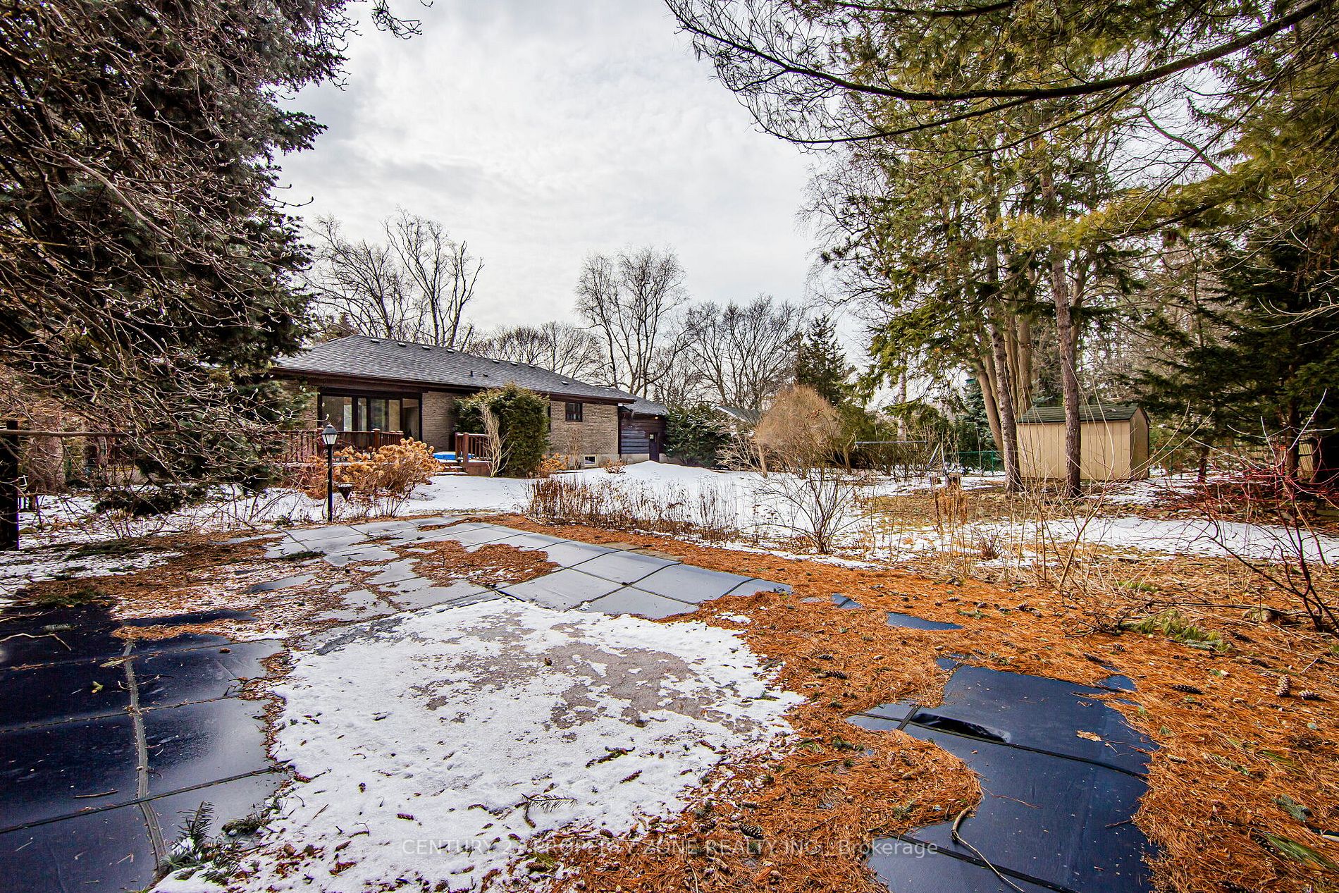 215 Briarhill Dr