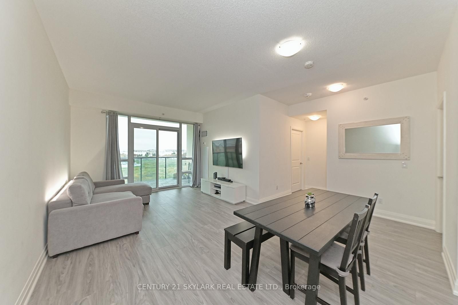 65 Yorkland Blvd, #304