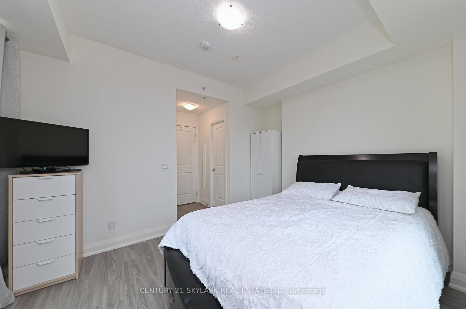 65 Yorkland Blvd, #304