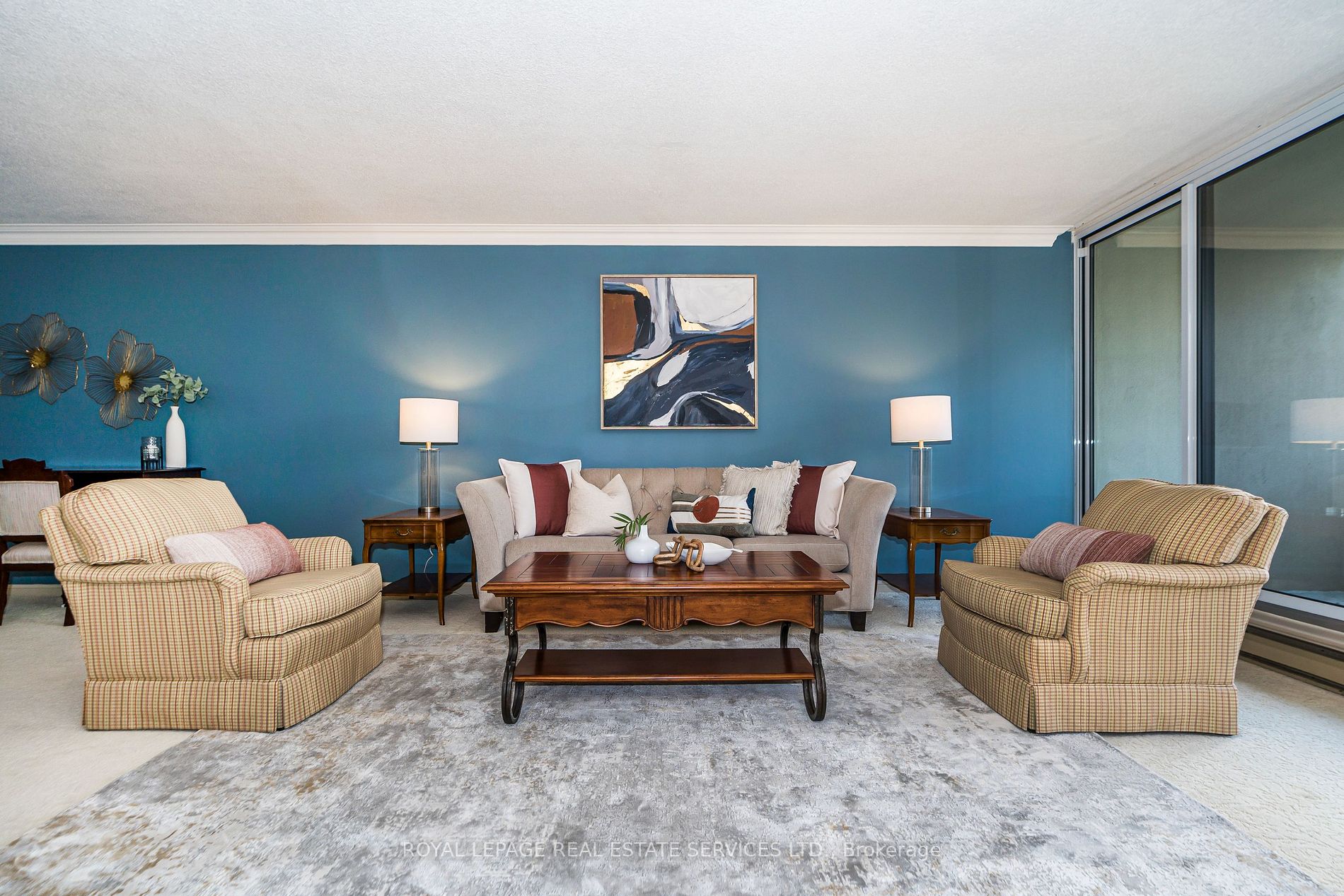 95 La Rose Ave, #306