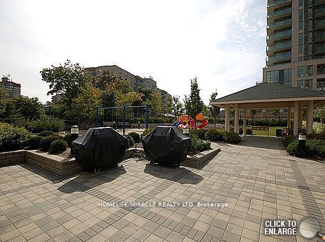 3504 Hurontario St, #3305