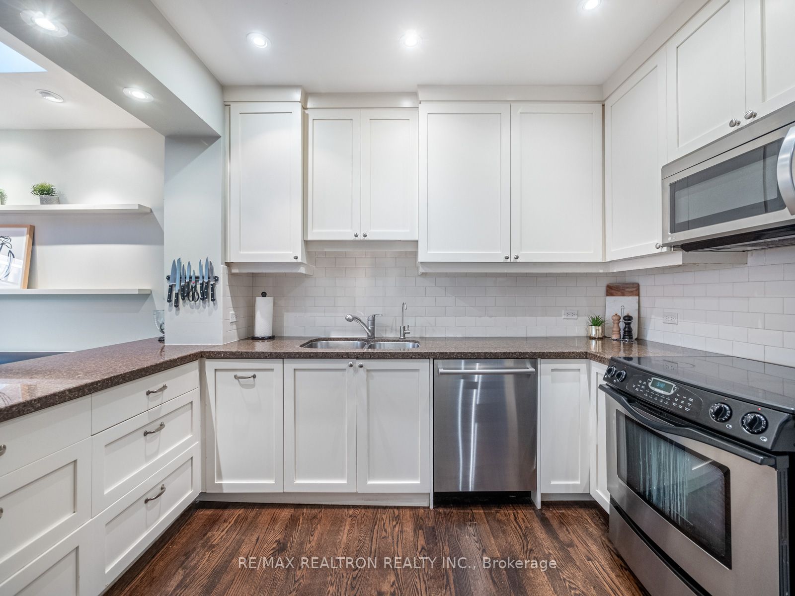 57 Glenholme Ave