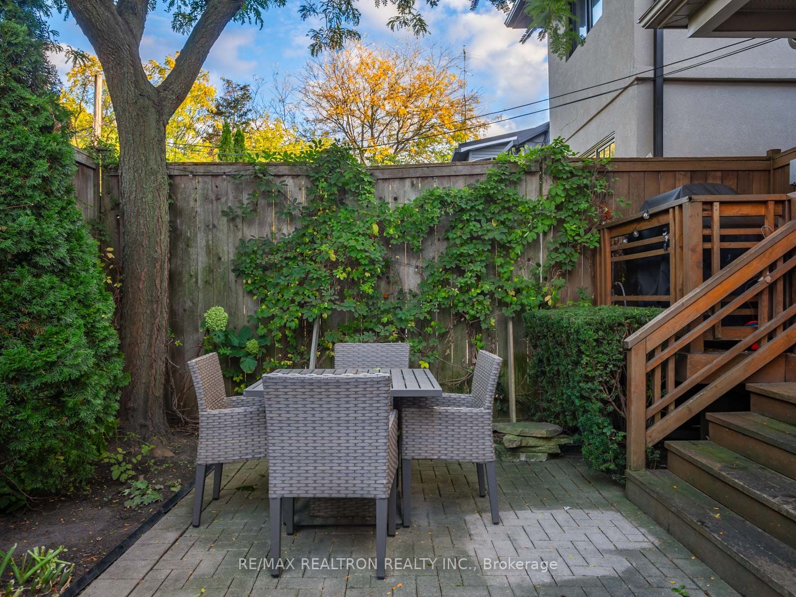 57 Glenholme Ave