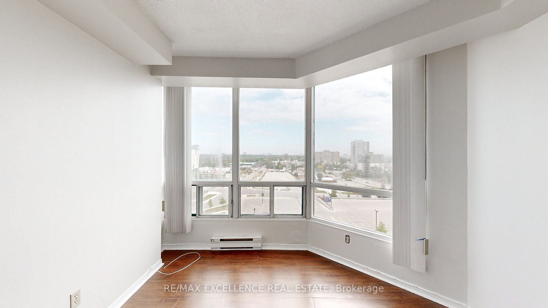 115 Hillcrest Ave E, #814