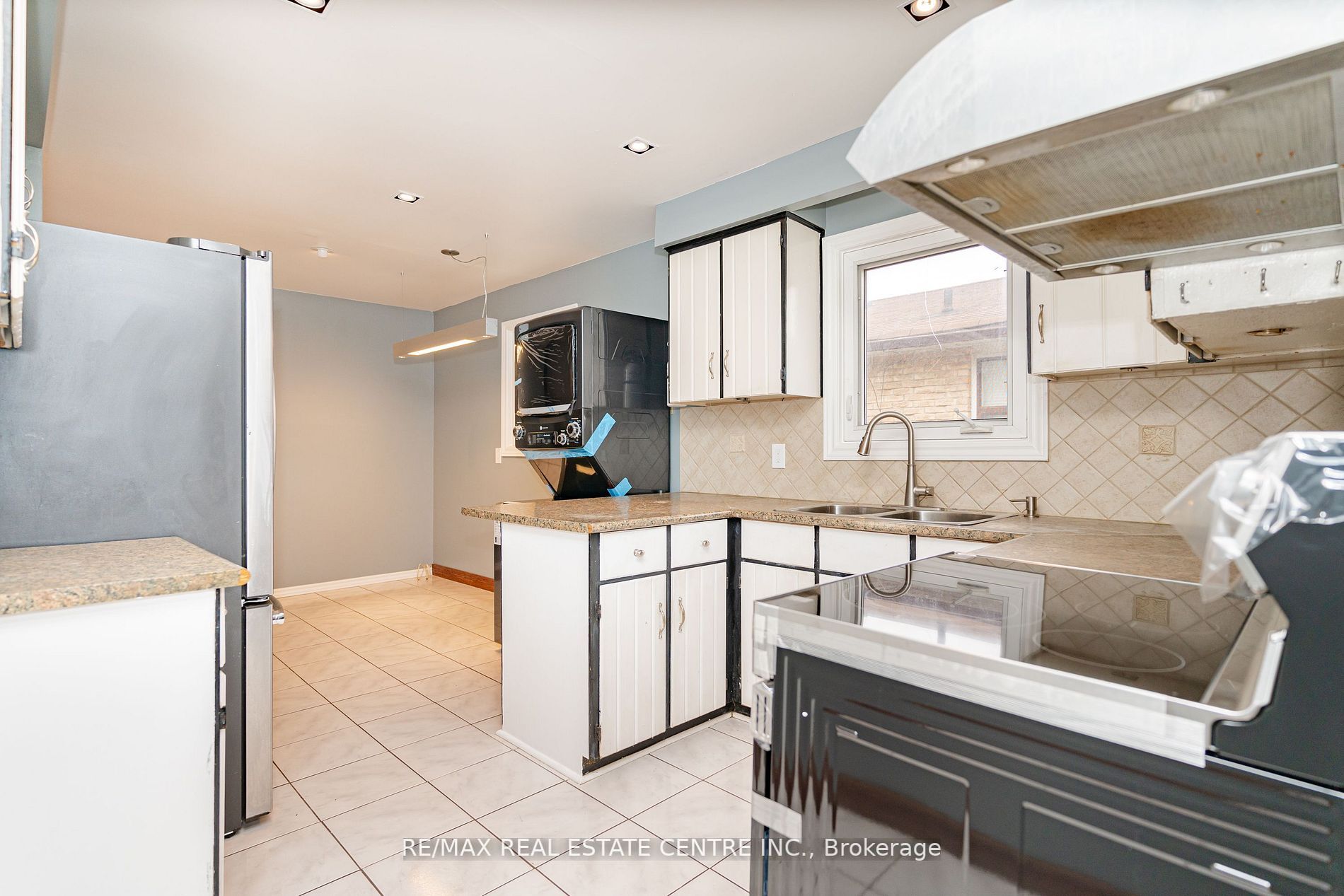 60 Fallway Rd