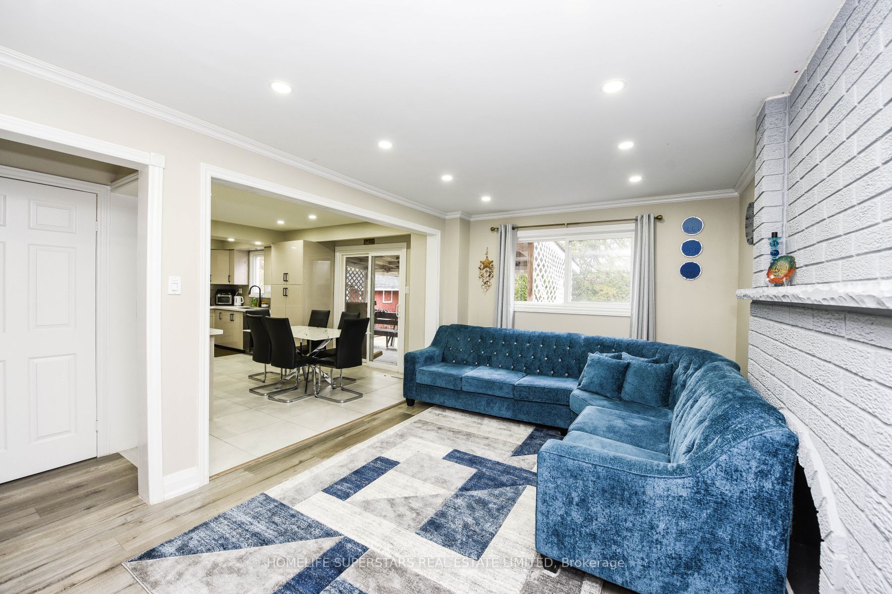 432 Rutherford Rd N