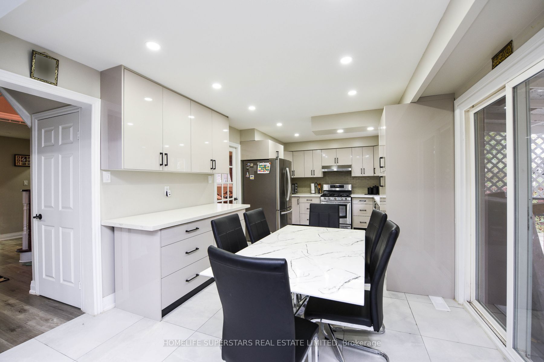 432 Rutherford Rd N