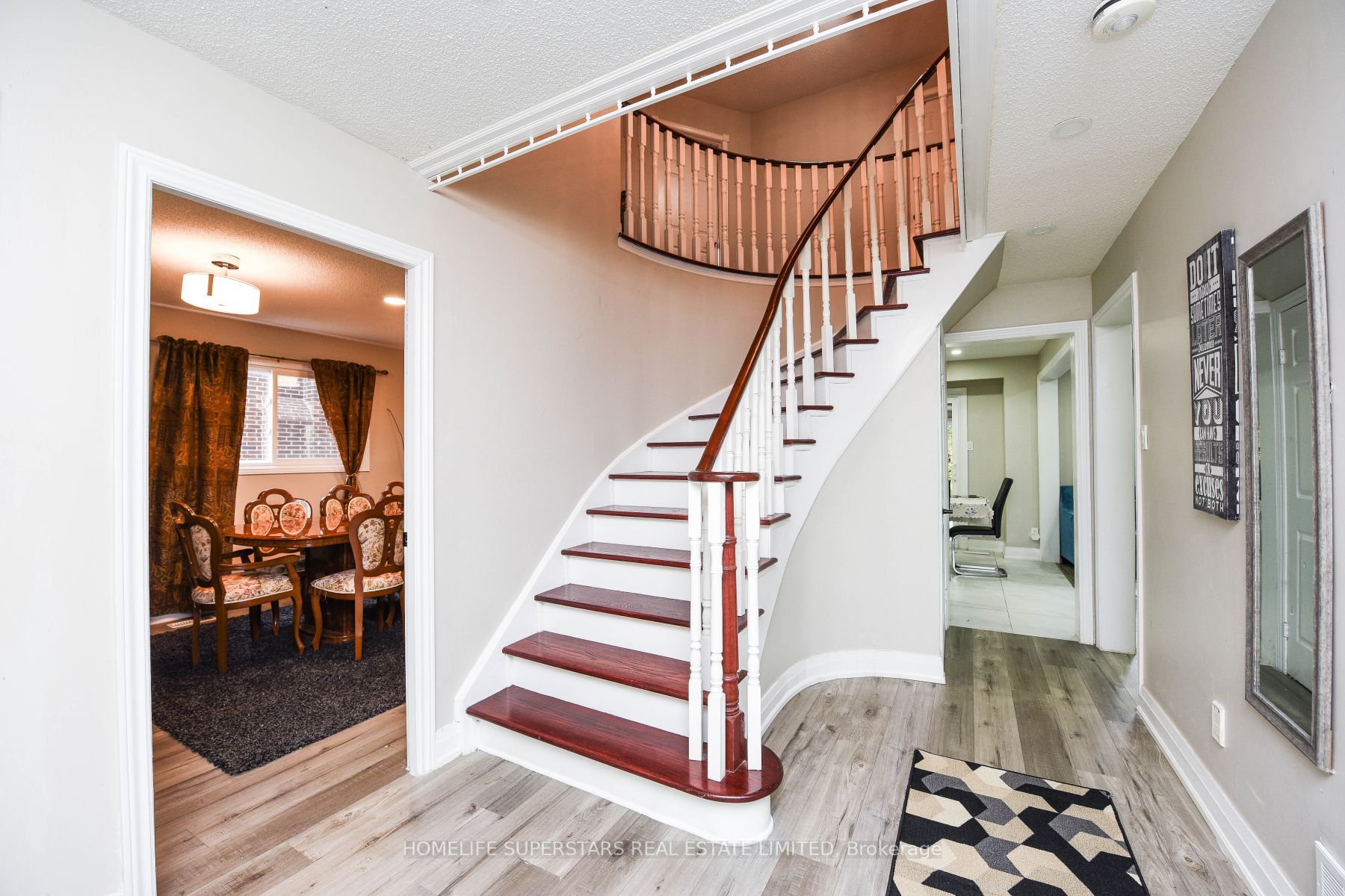 432 Rutherford Rd N