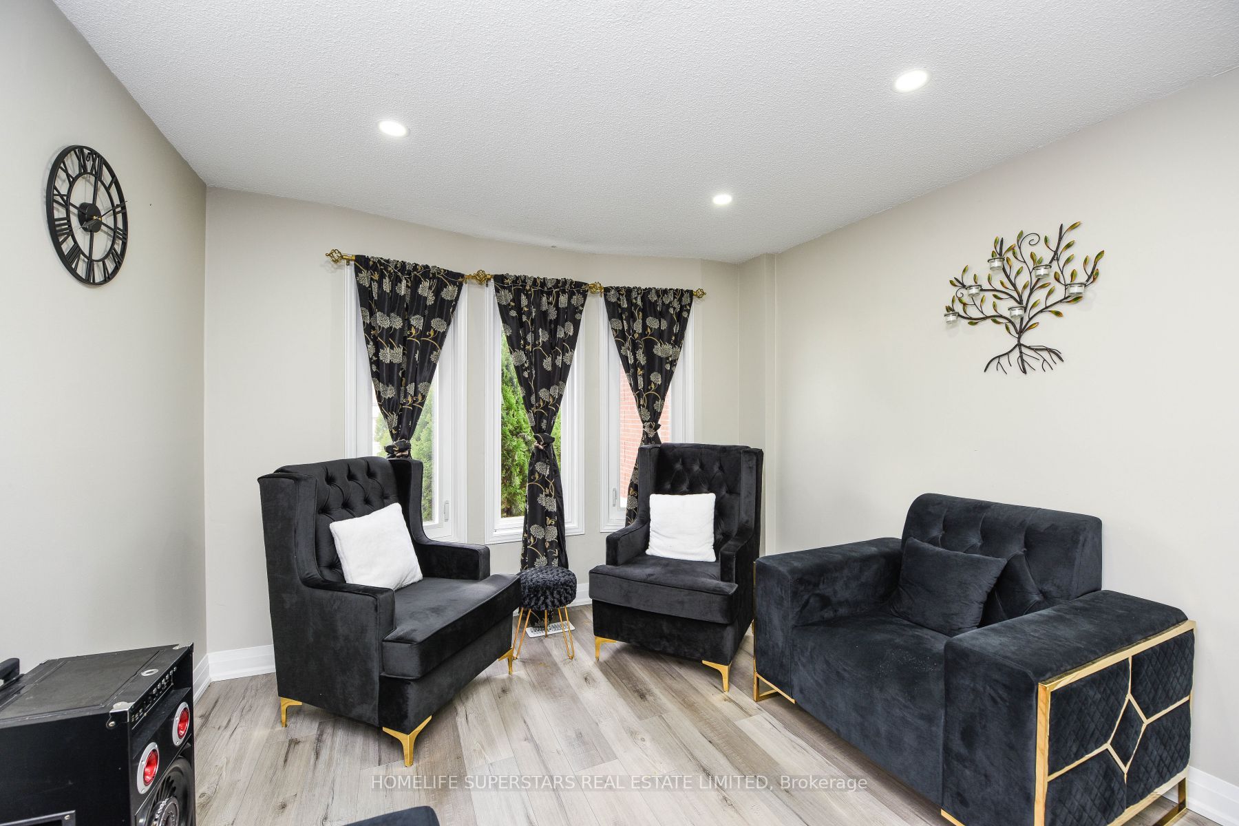 432 Rutherford Rd N
