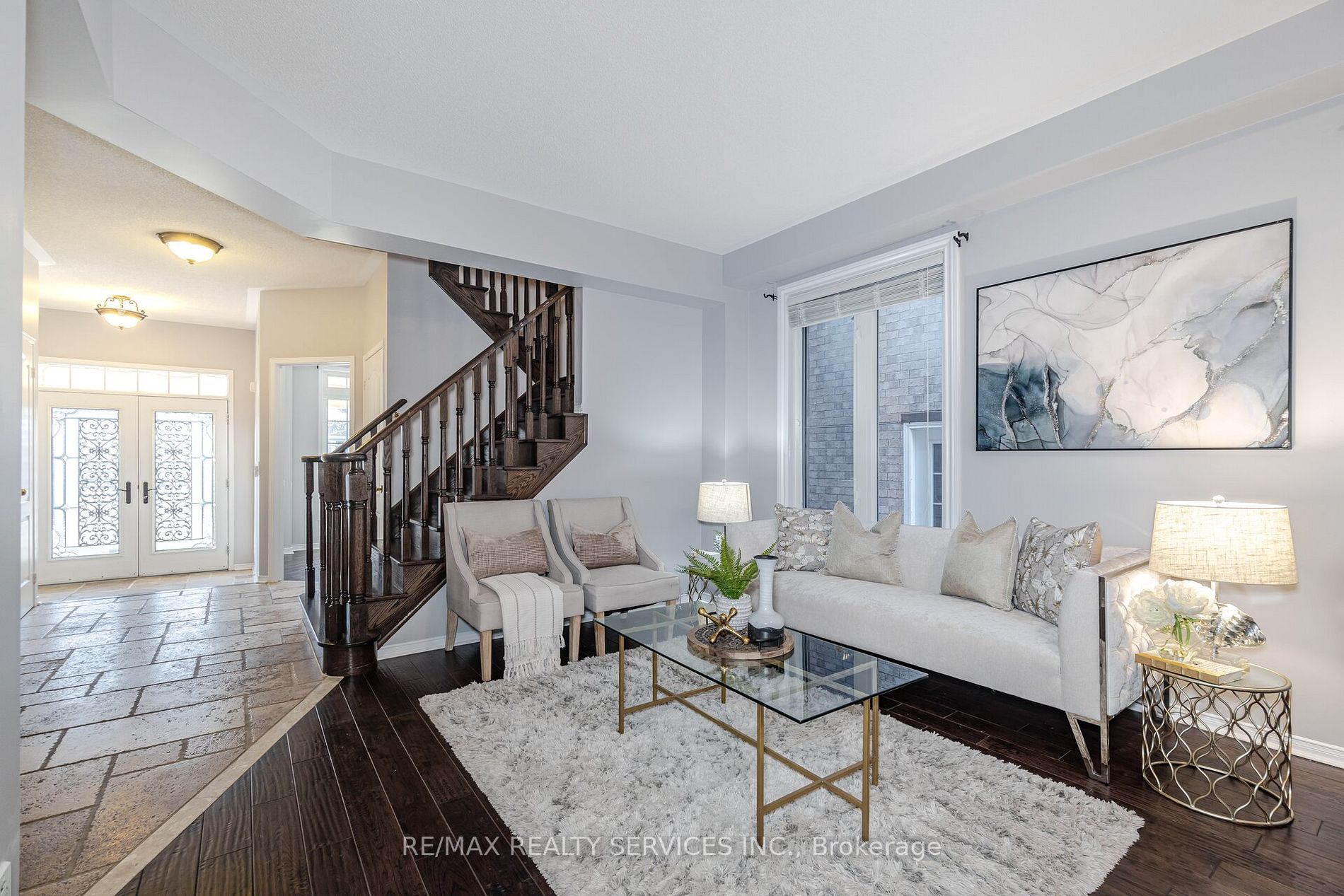 13 Cloverlawn St