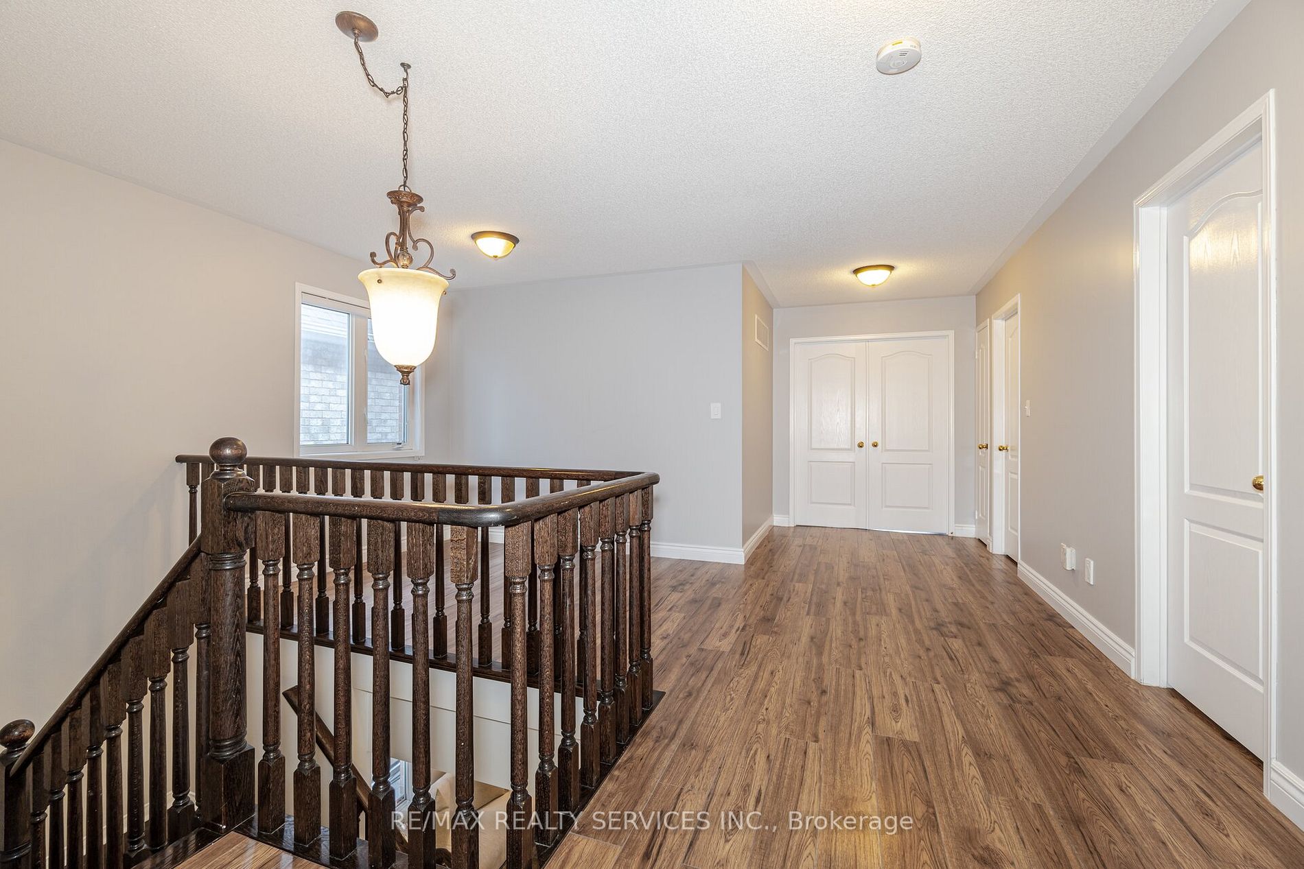 13 Cloverlawn St