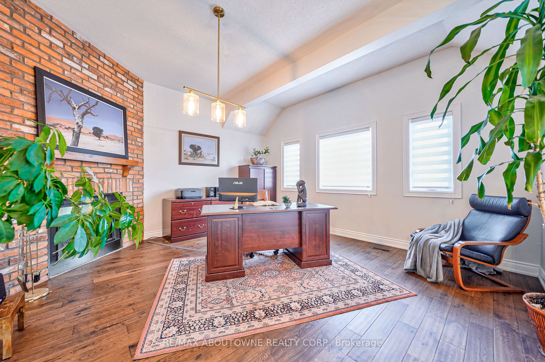 1312 Saddler Circ