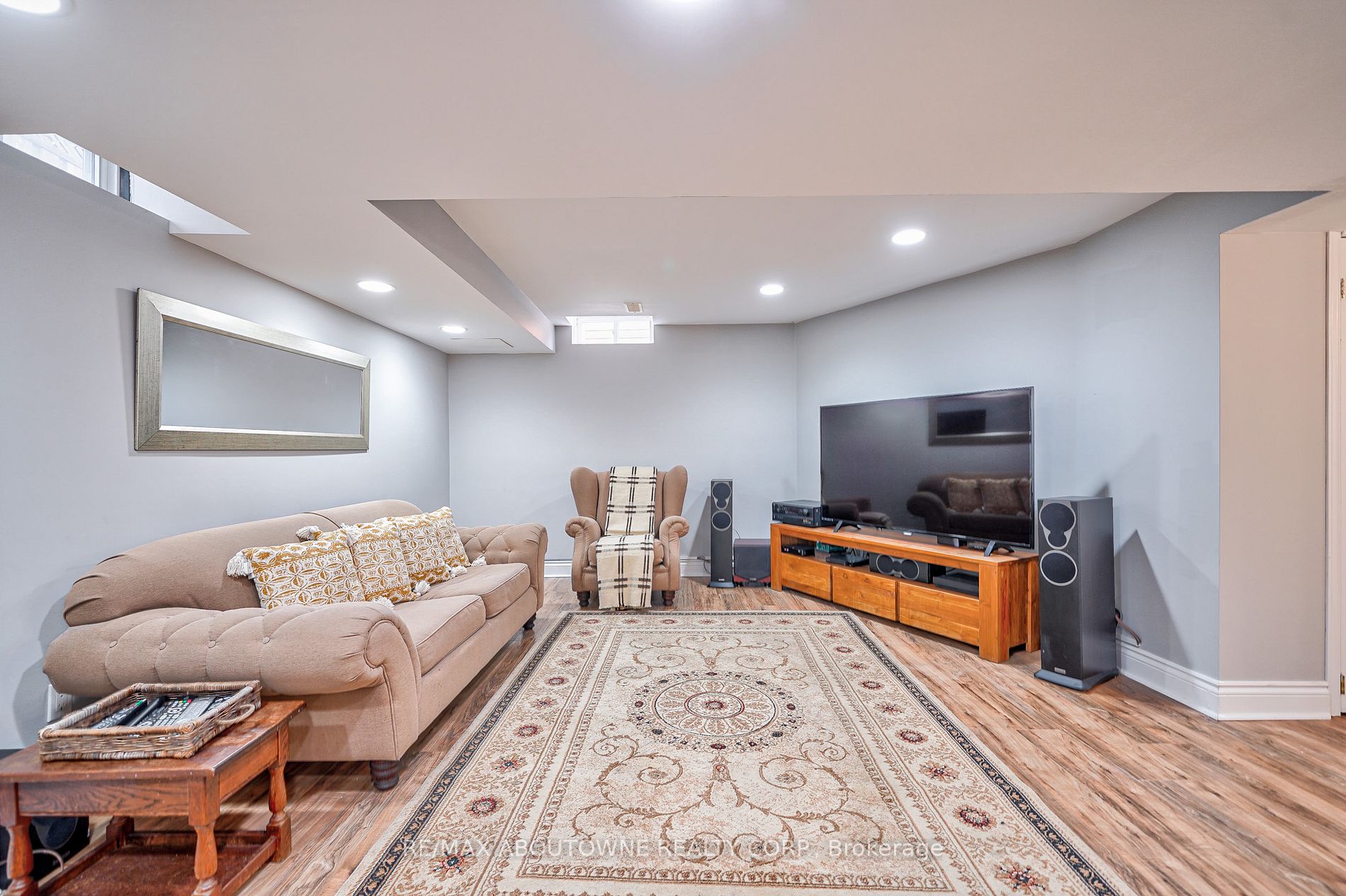 1312 Saddler Circ