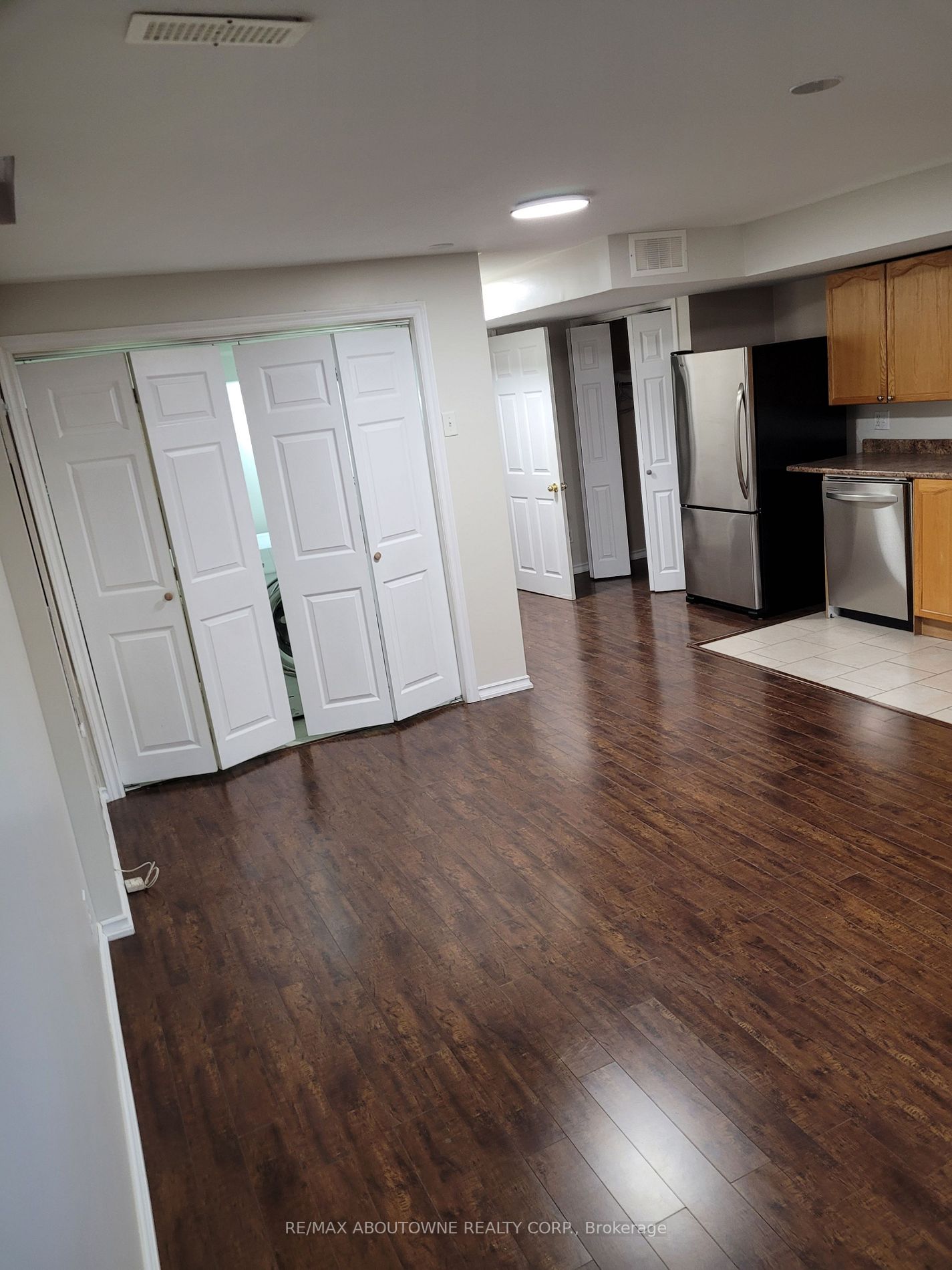 1133 Houston Dr, #Bsmt