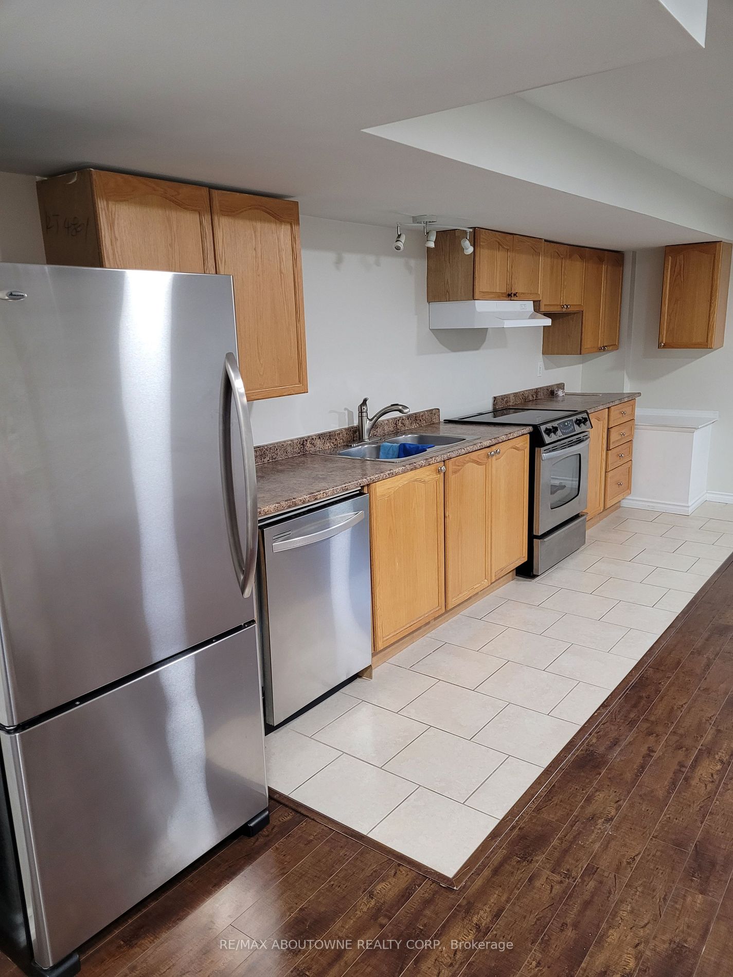 1133 Houston Dr, #Bsmt