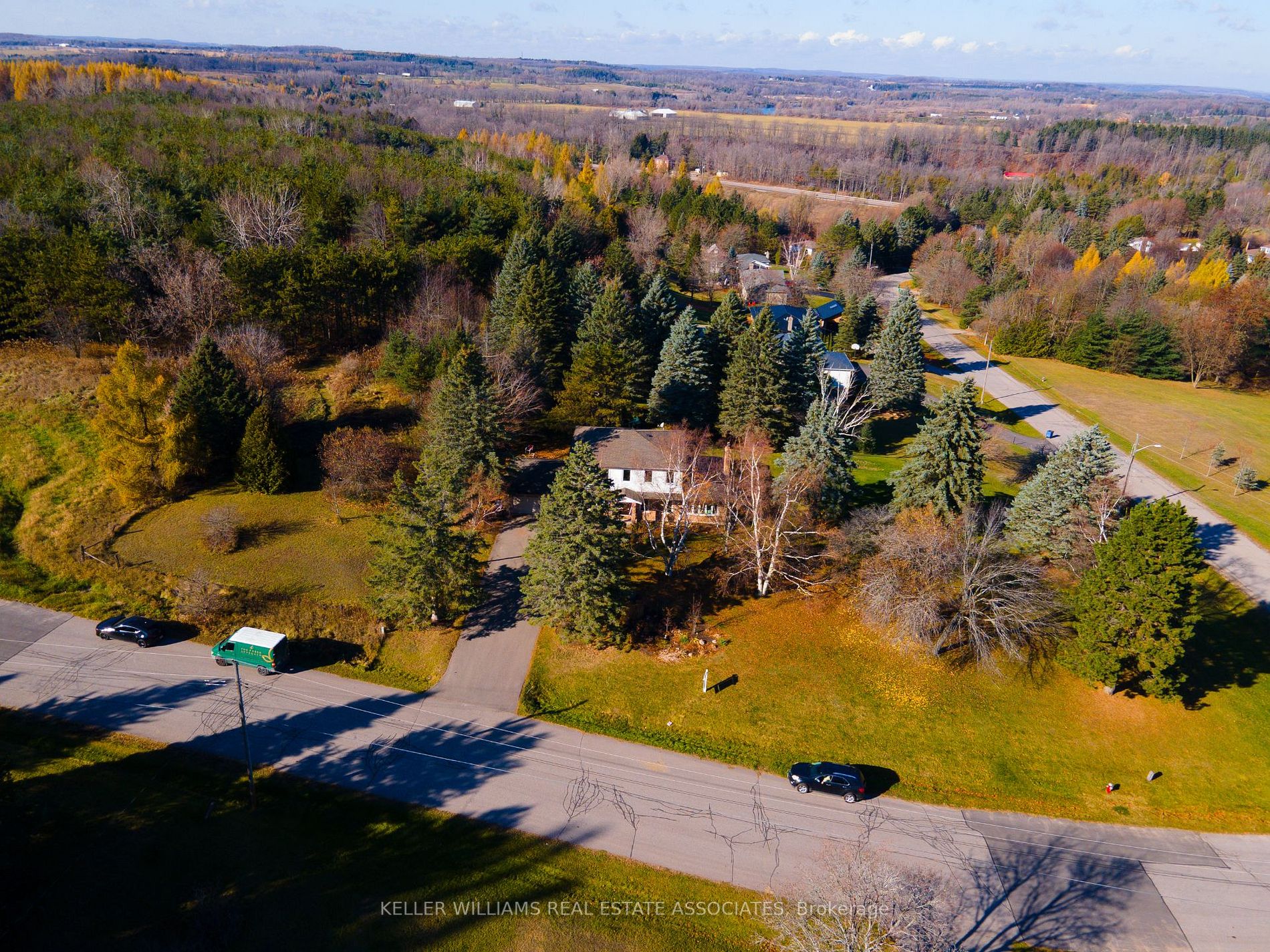26 Calmon Dr