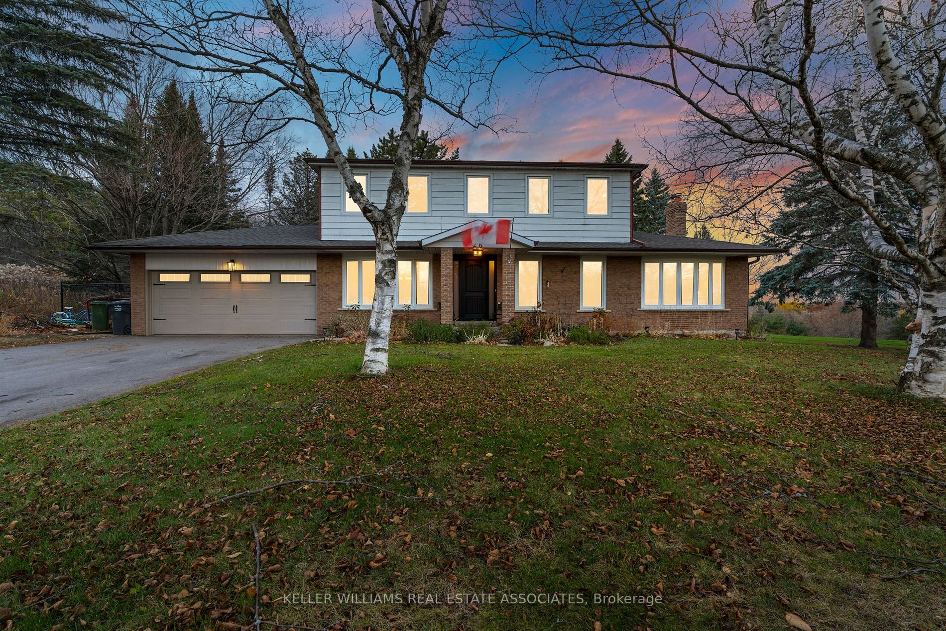 26 Calmon Dr