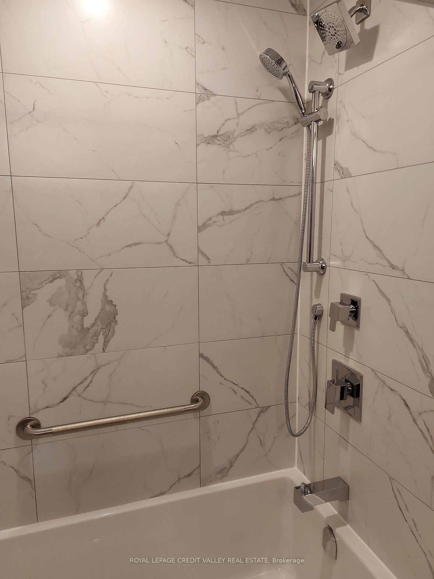 4065 Confederation Pkwy, #702