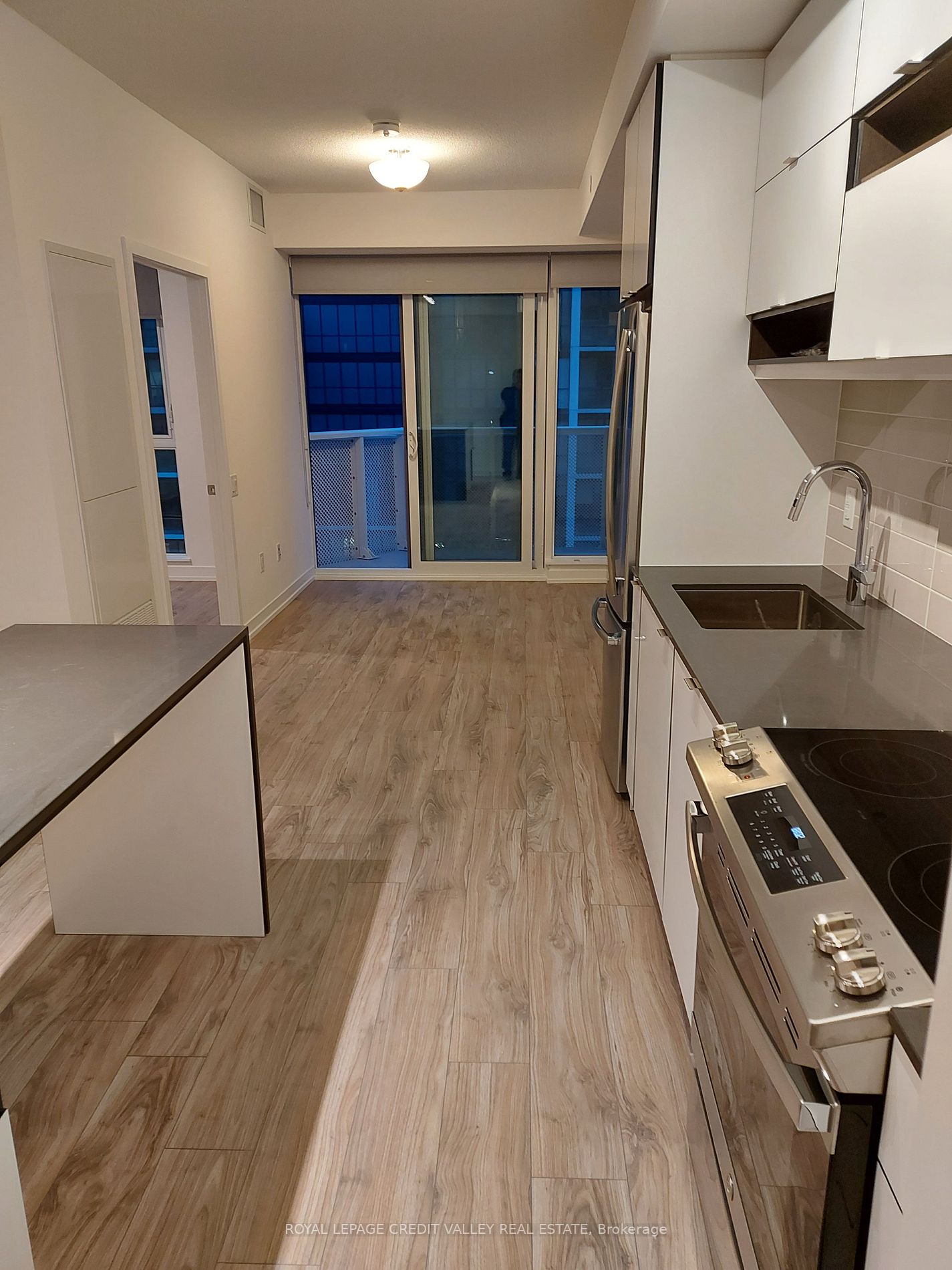 4065 Confederation Pkwy, #702