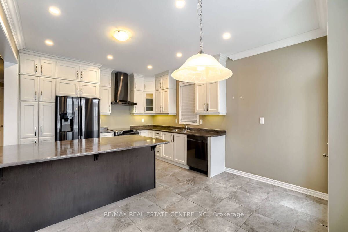 1160 Leger Way
