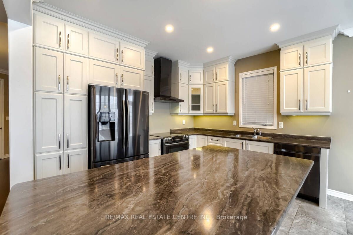 1160 Leger Way