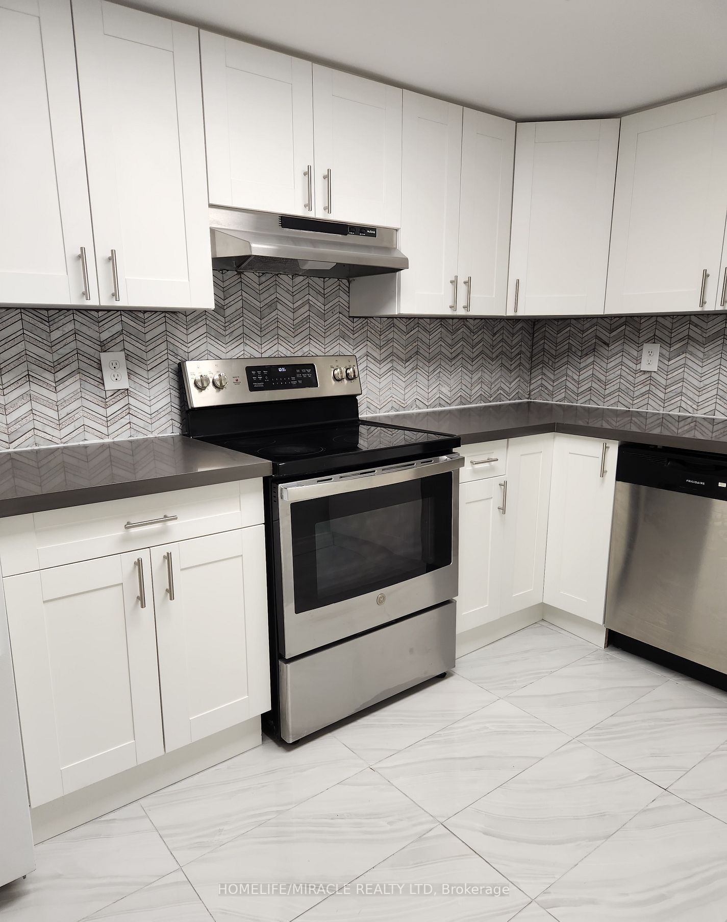 4450 Tucana Crt, #907