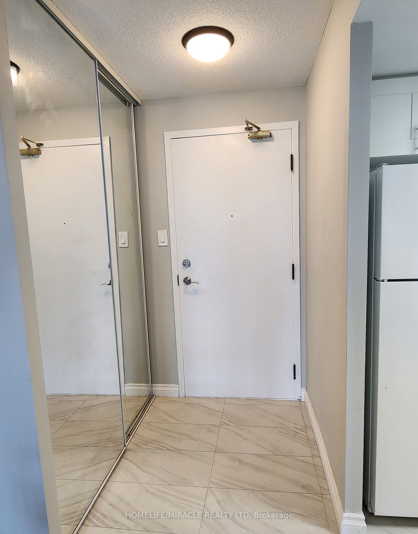 4450 Tucana Crt, #907