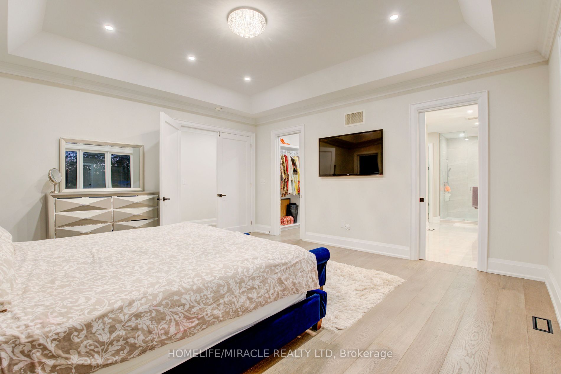 297 Savoy Cres