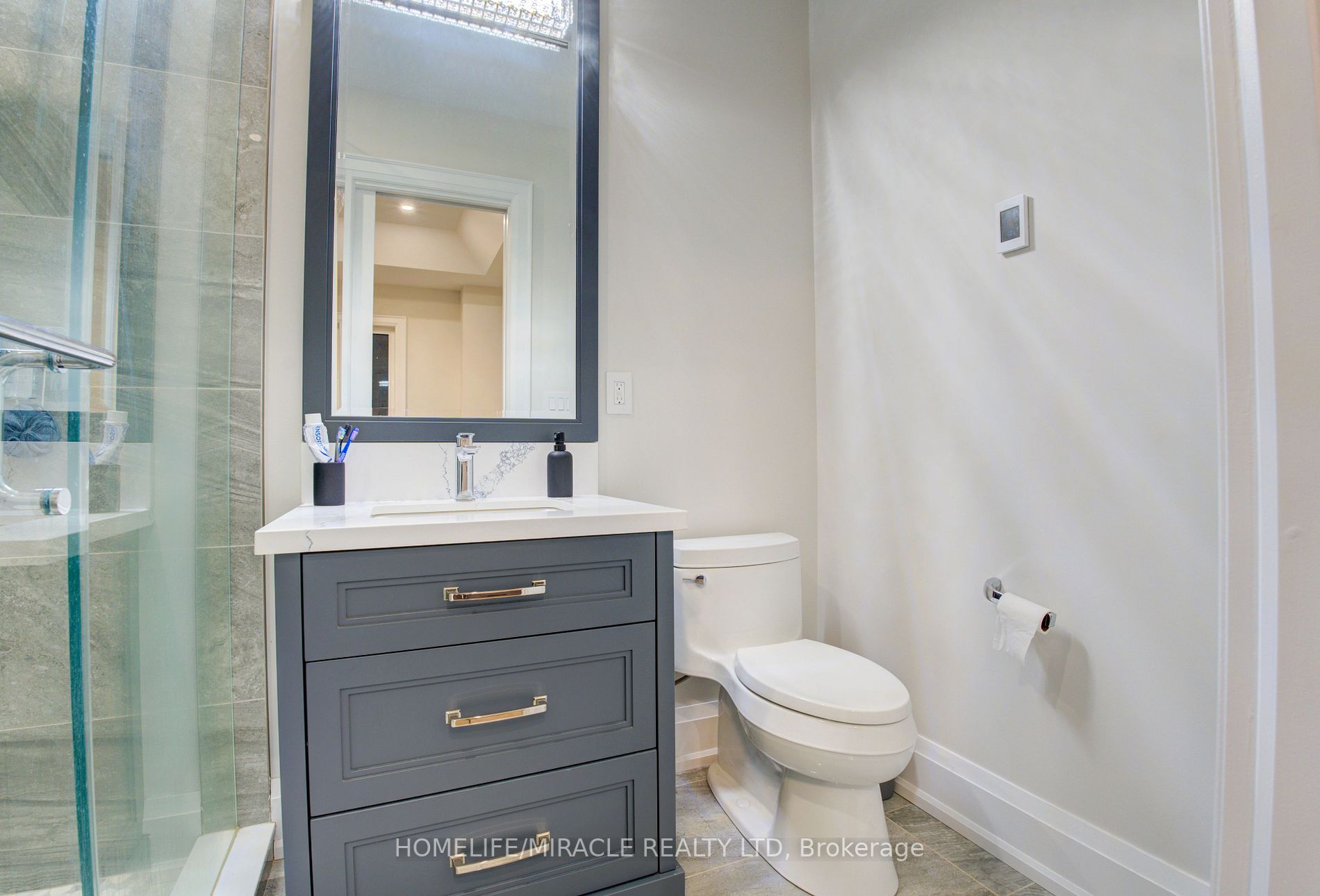 297 Savoy Cres