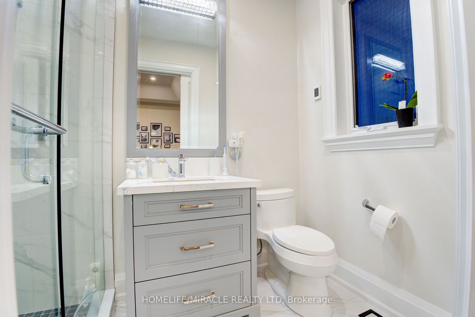 297 Savoy Cres
