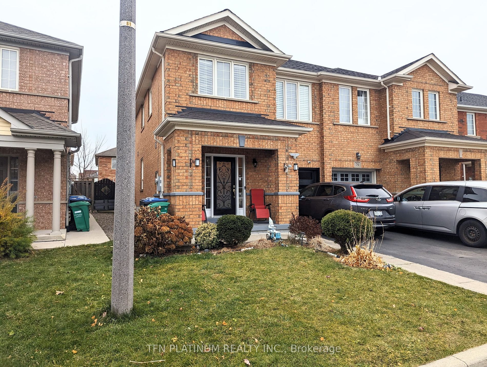 81 Hollingsworth Circ