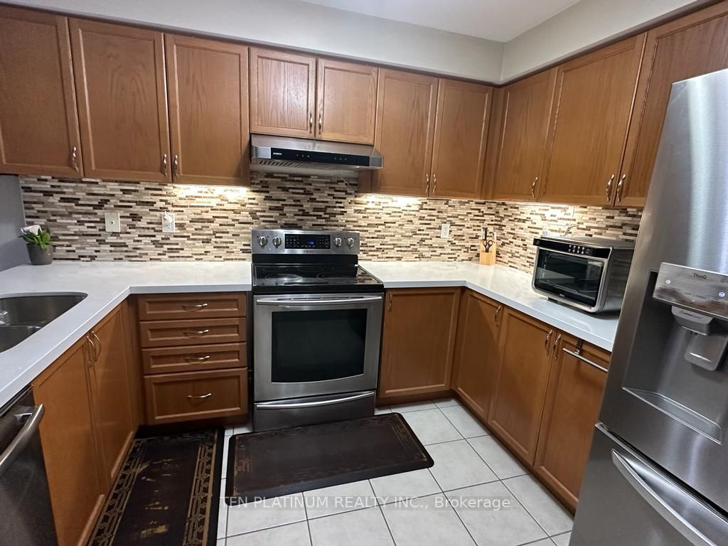 81 Hollingsworth Circ