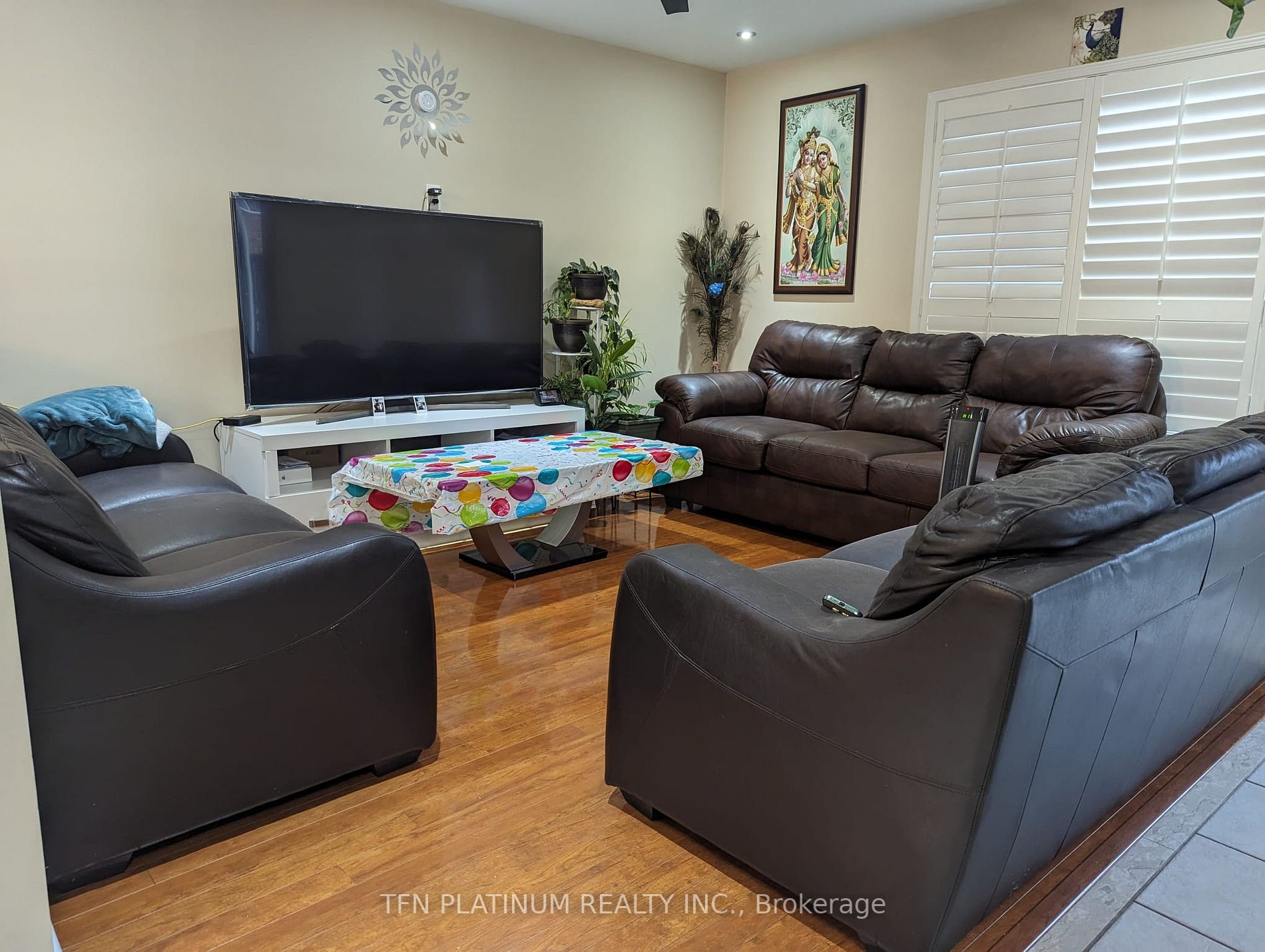 81 Hollingsworth Circ