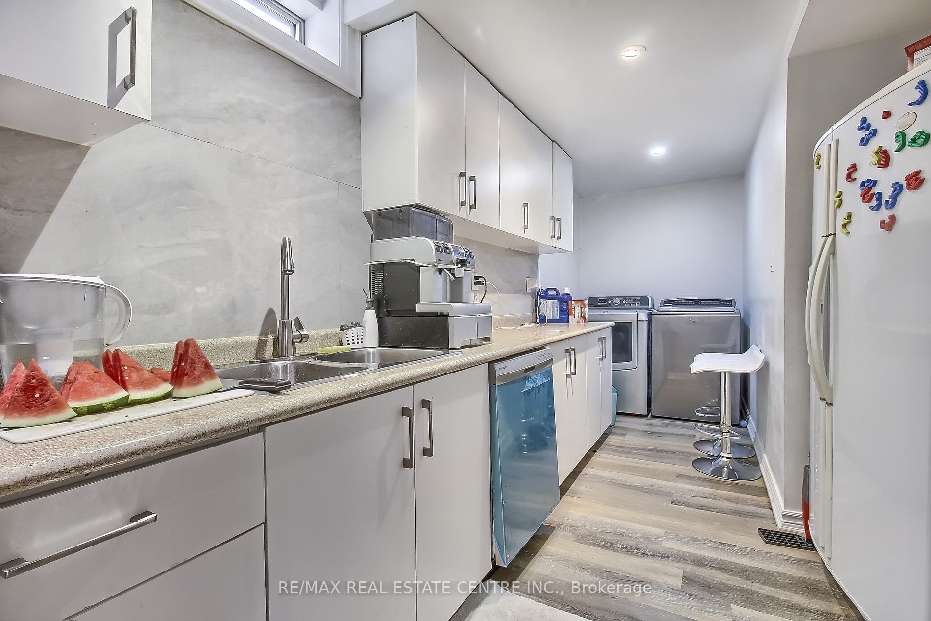 4484 Jenkins Cres
