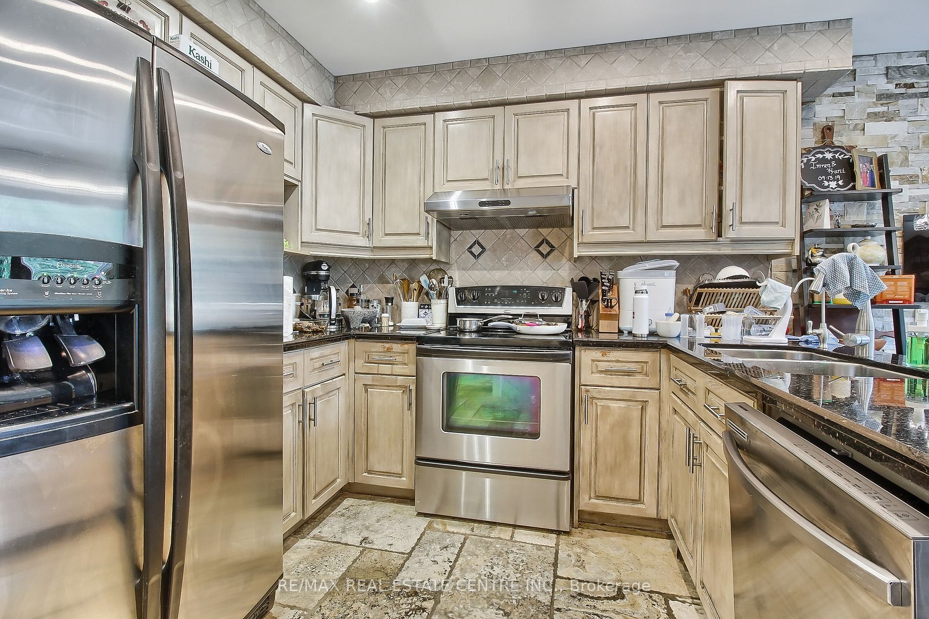 4484 Jenkins Cres