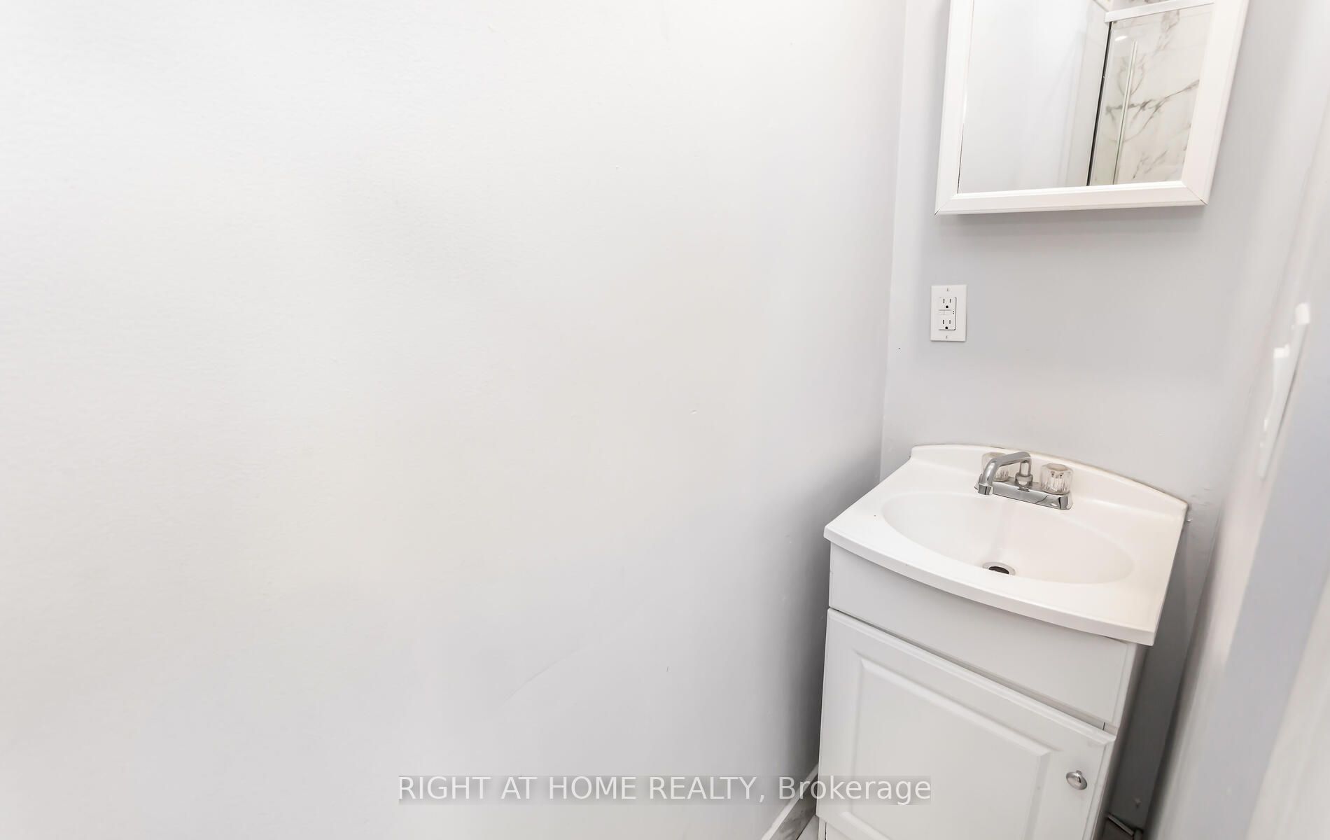 3025 The Credit Woodlands Dr, #355