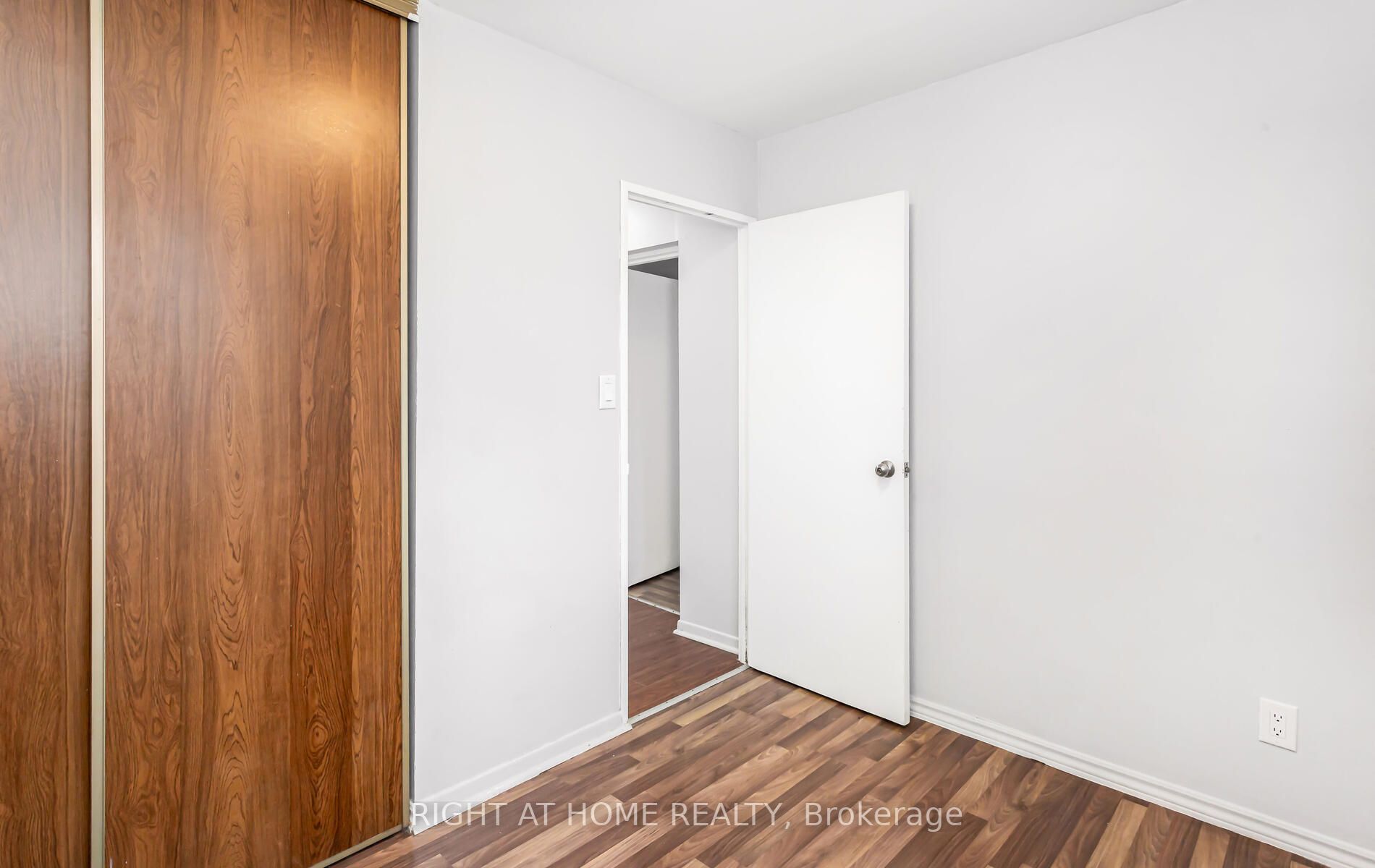 3025 The Credit Woodlands Dr, #355