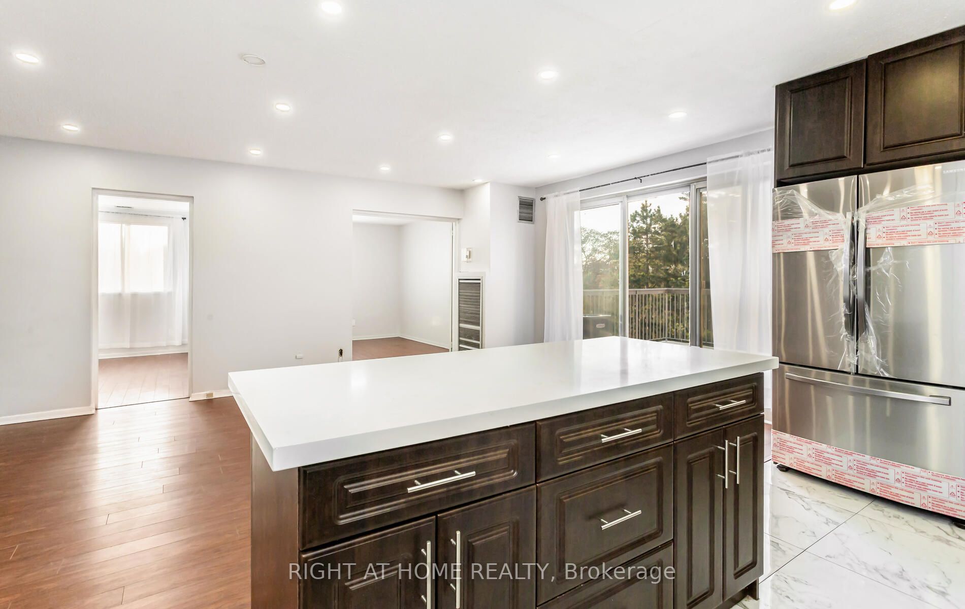 3025 The Credit Woodlands Dr, #355