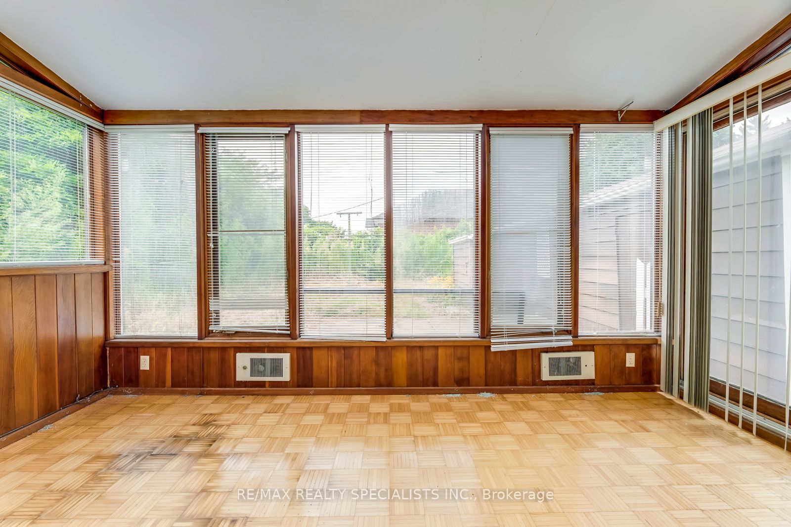 59 Aldgate Ave